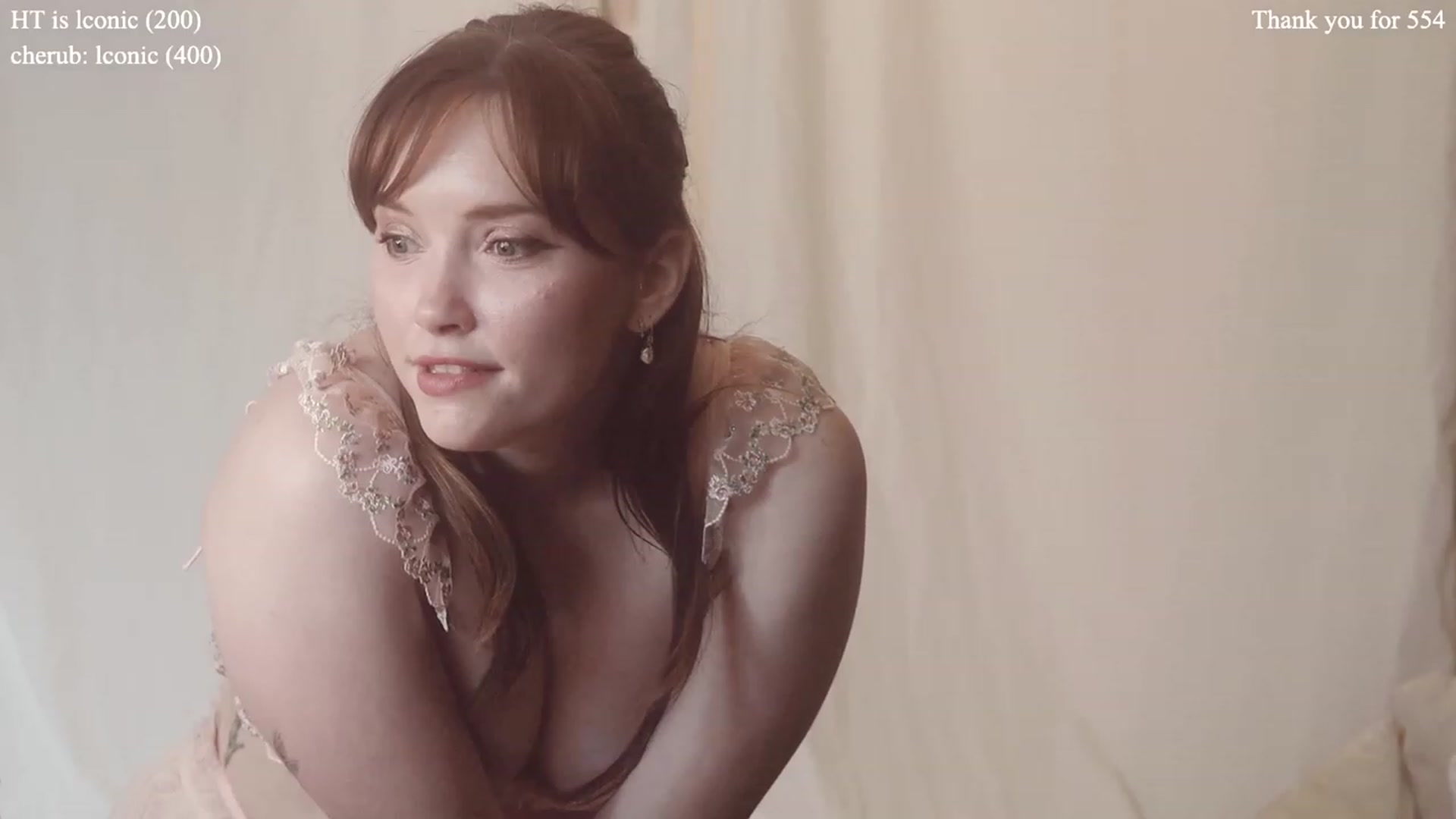 Gallery image thumbnail from colettedujour's myfreecams stream on, 06/29/2023, 18:20 image 1 of 20