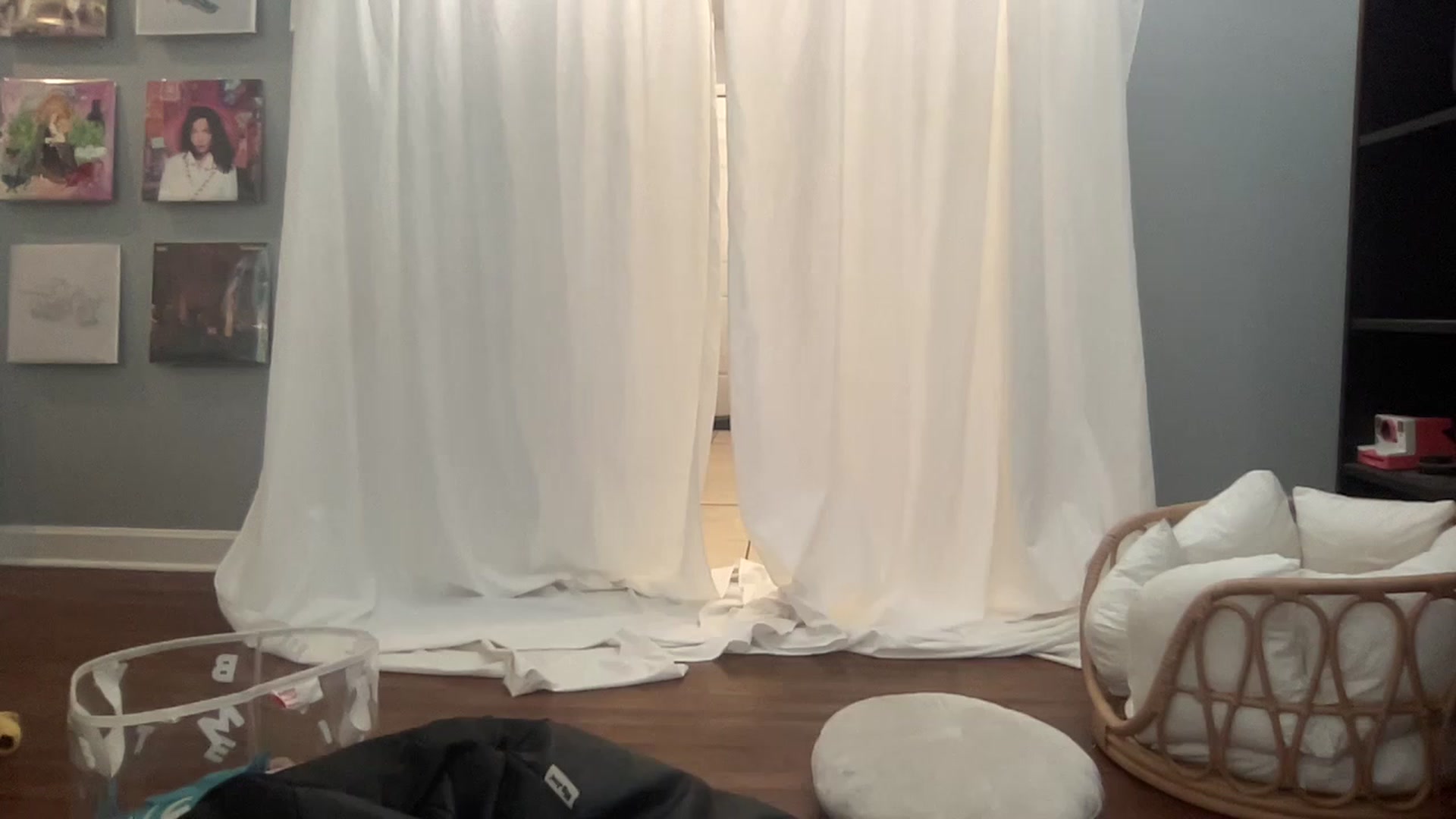 Gallery image thumbnail from colettedujour's myfreecams stream on, 08/10/2023, 19:30 image 16 of 20