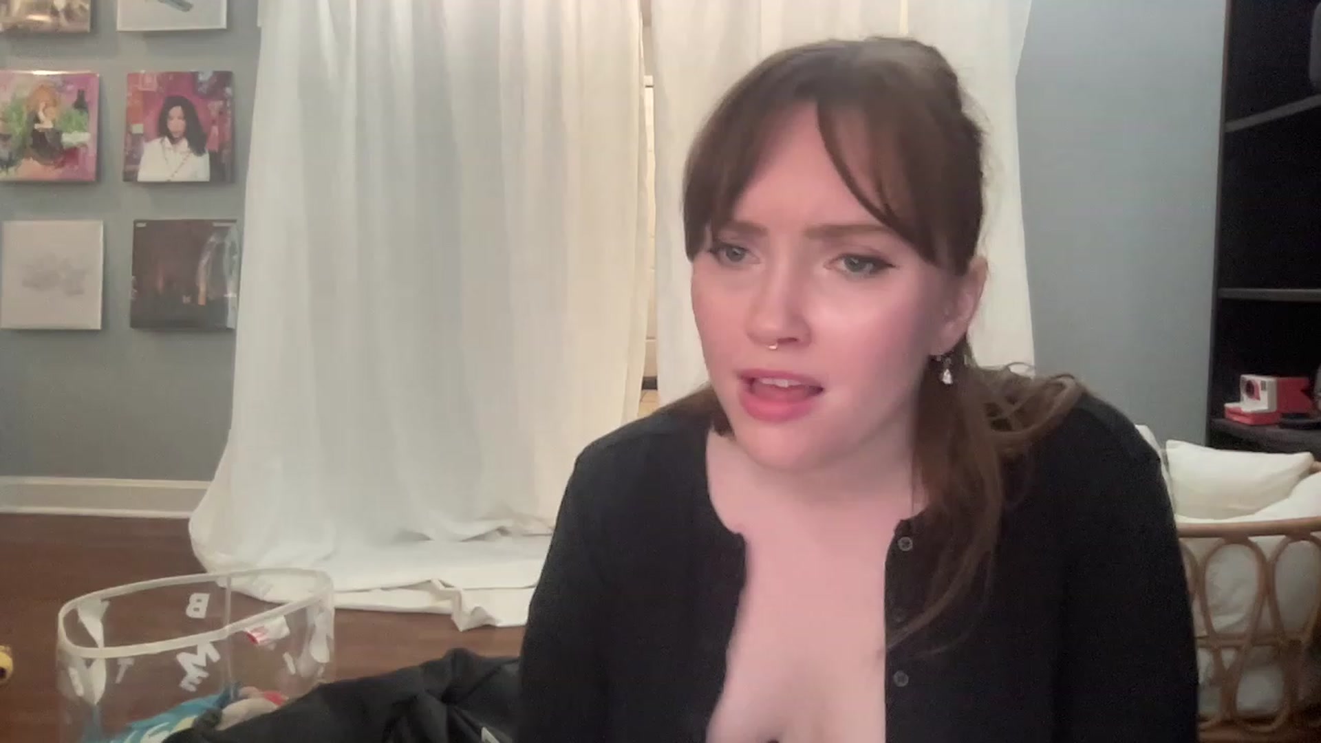 Gallery image thumbnail from colettedujour's myfreecams stream on, 08/10/2023, 19:30 image 17 of 20