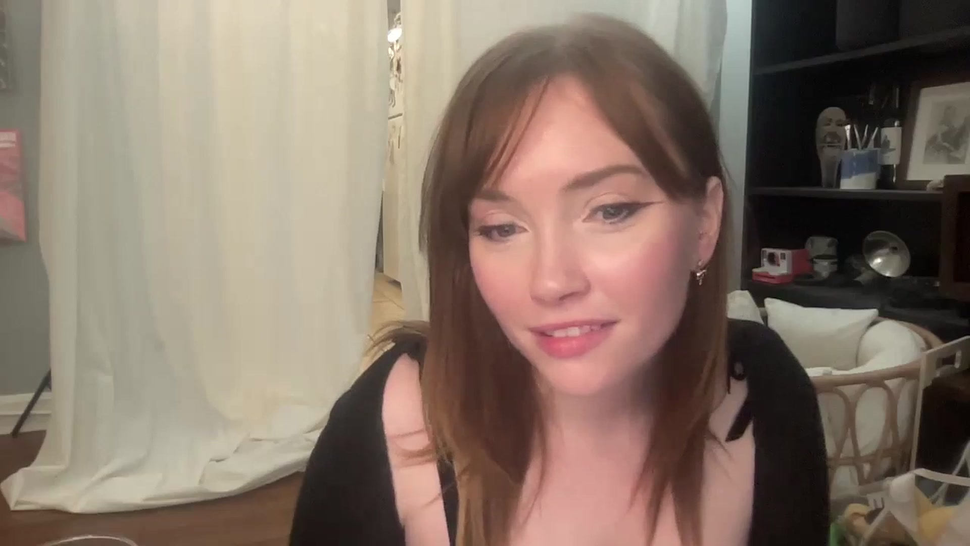 Gallery image thumbnail from colettedujour's myfreecams stream on, 09/19/2023, 20:09 image 11 of 20