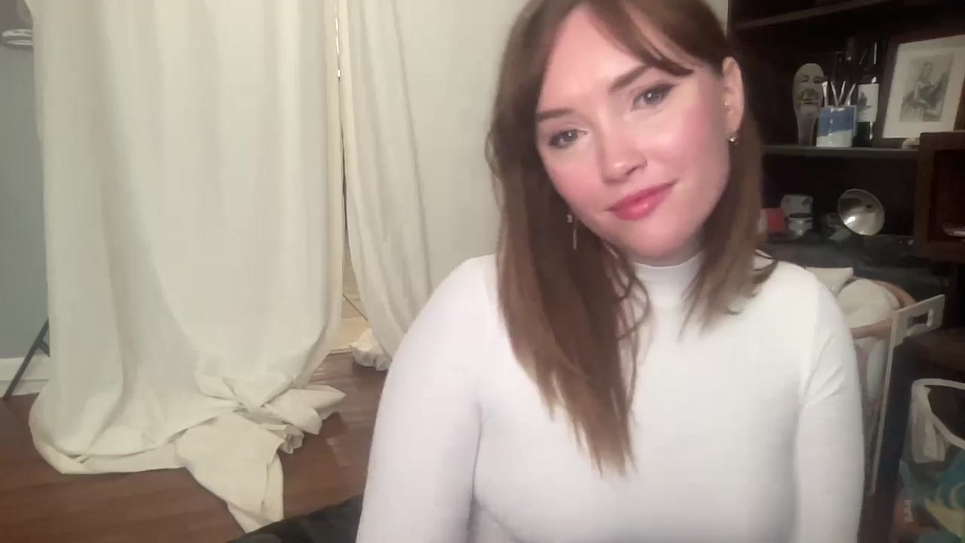 Gallery image thumbnail from colettedujour's myfreecams stream on, 09/20/2023, 20:15 image 11 of 20