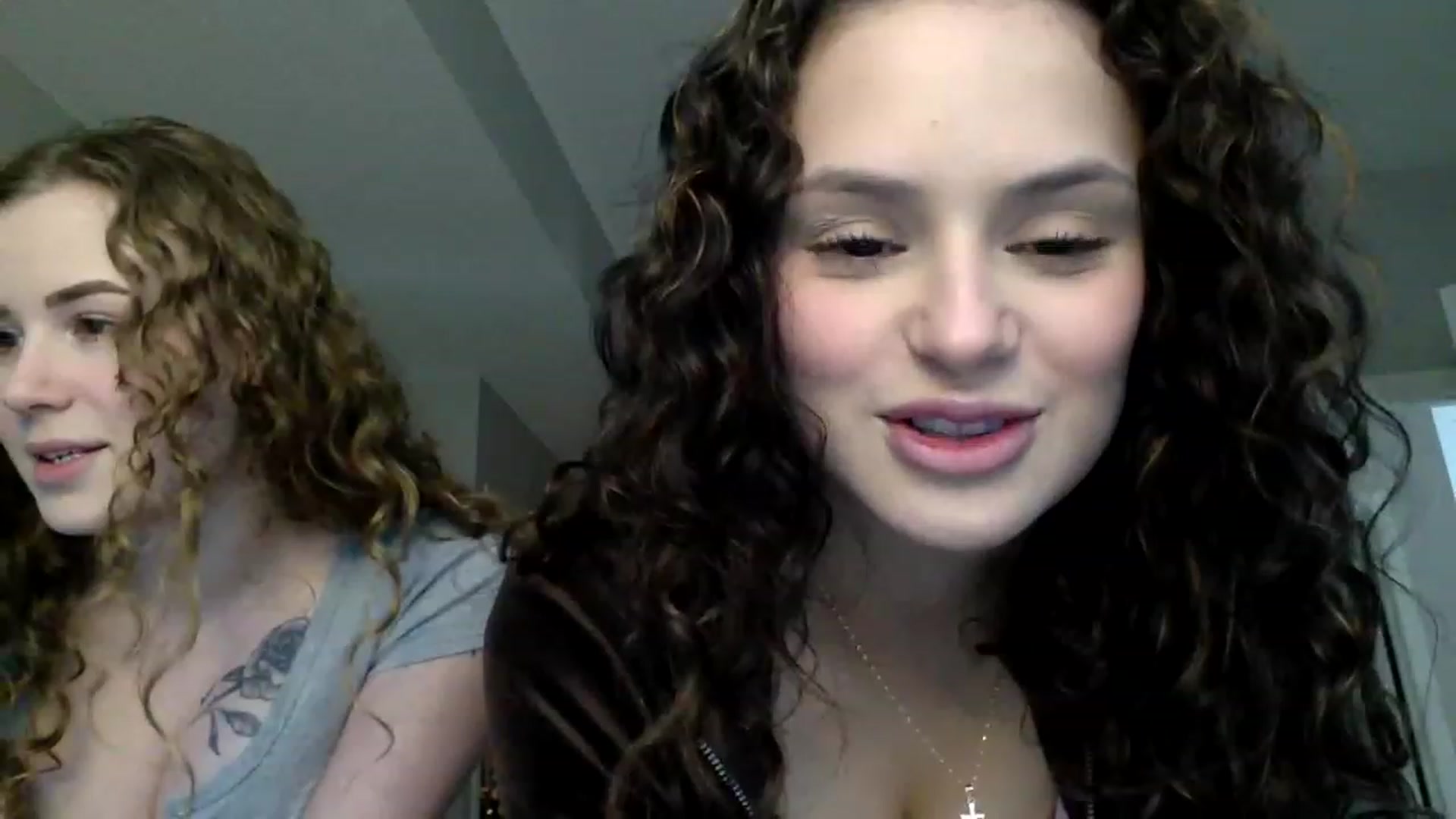 Gallery image thumbnail from colombilatina's myfreecams stream on, 03/20/2023, 19:43 image 17 of 20