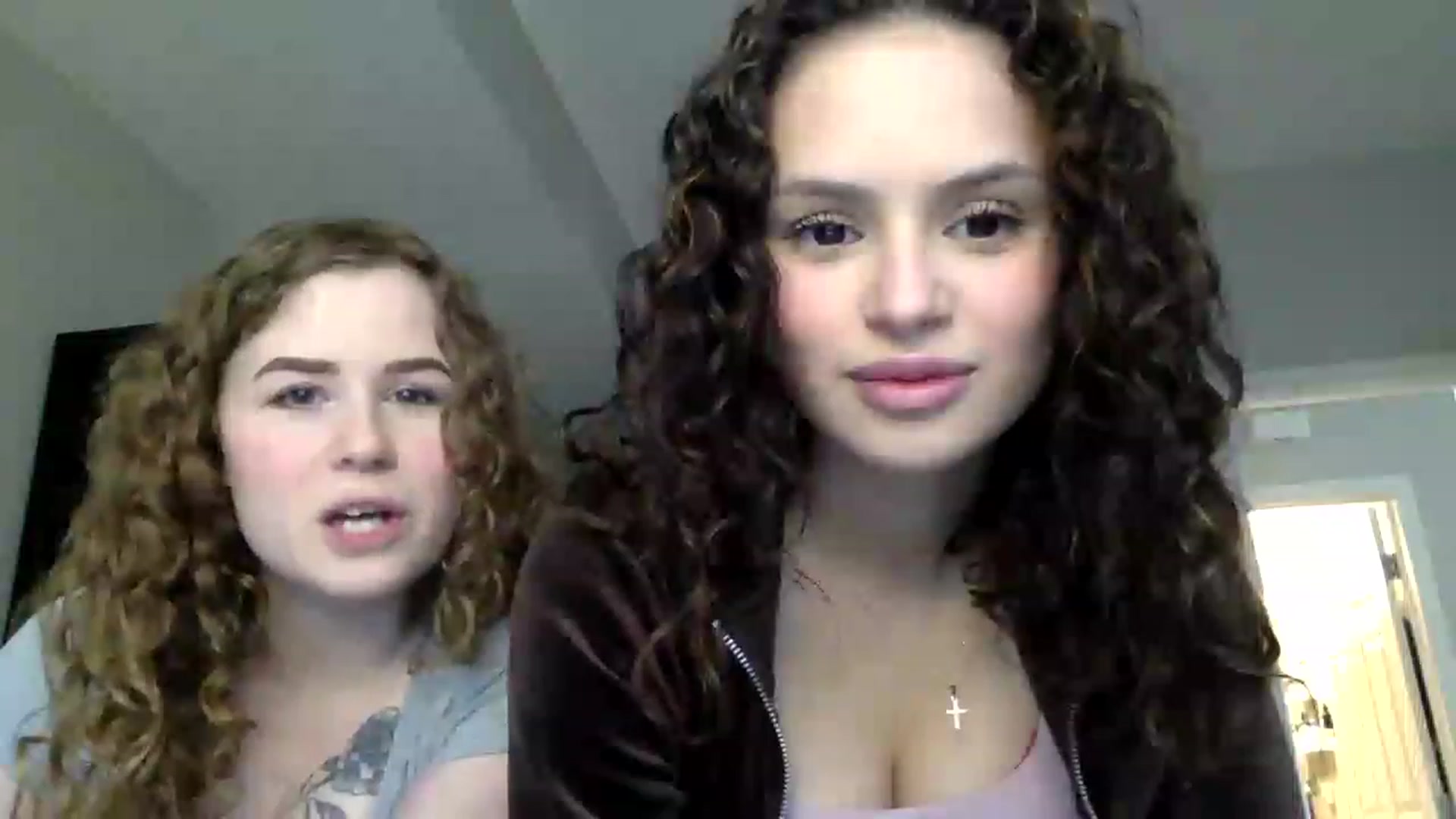 Gallery image thumbnail from colombilatina's myfreecams stream on, 03/20/2023, 19:43 image 9 of 20