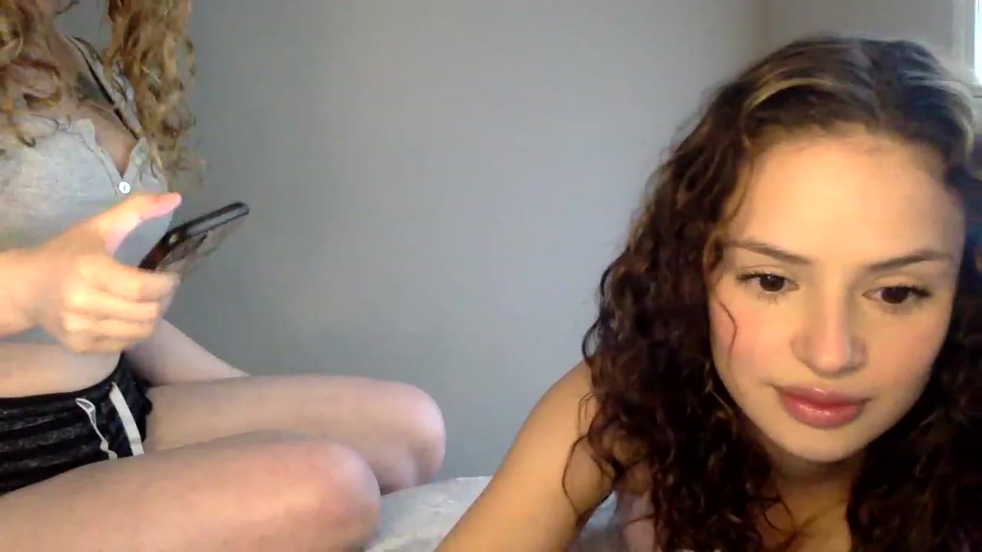 Gallery image thumbnail from colombilatina's myfreecams stream on, 03/20/2023, 21:22 image 2 of 20