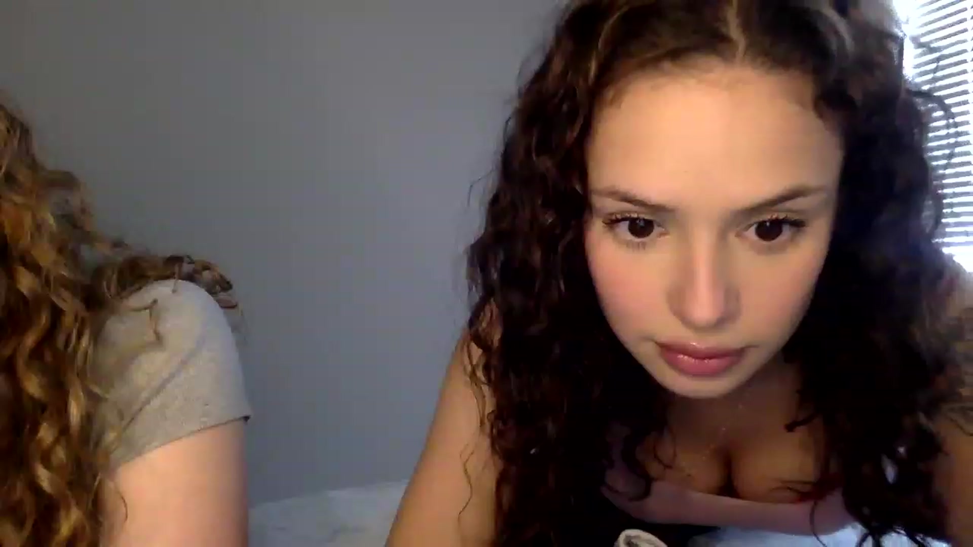 Gallery image thumbnail from colombilatina's myfreecams stream on, 03/20/2023, 21:22 image 8 of 20