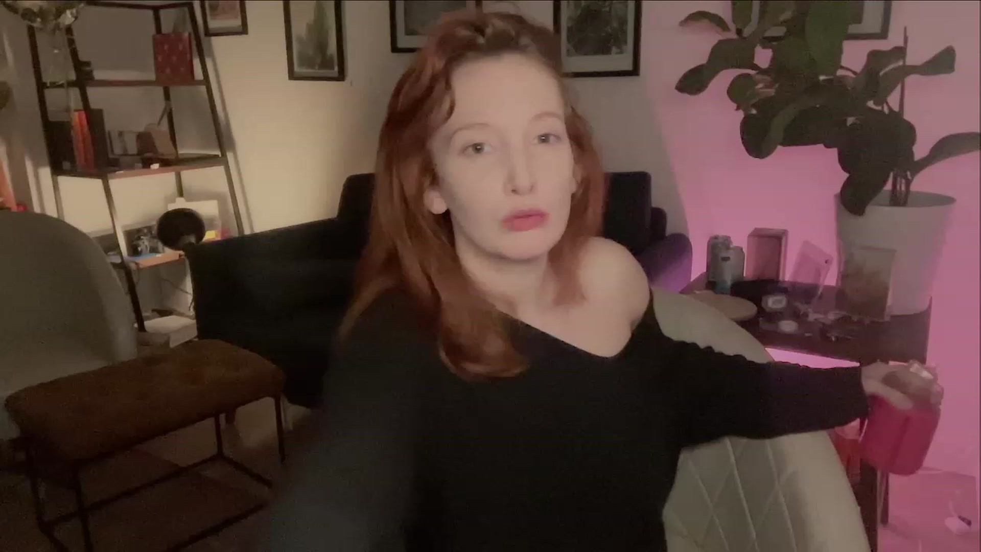 Gallery image thumbnail from consideruby's myfreecams stream on, 03/17/2023, 11:01 image 4 of 20
