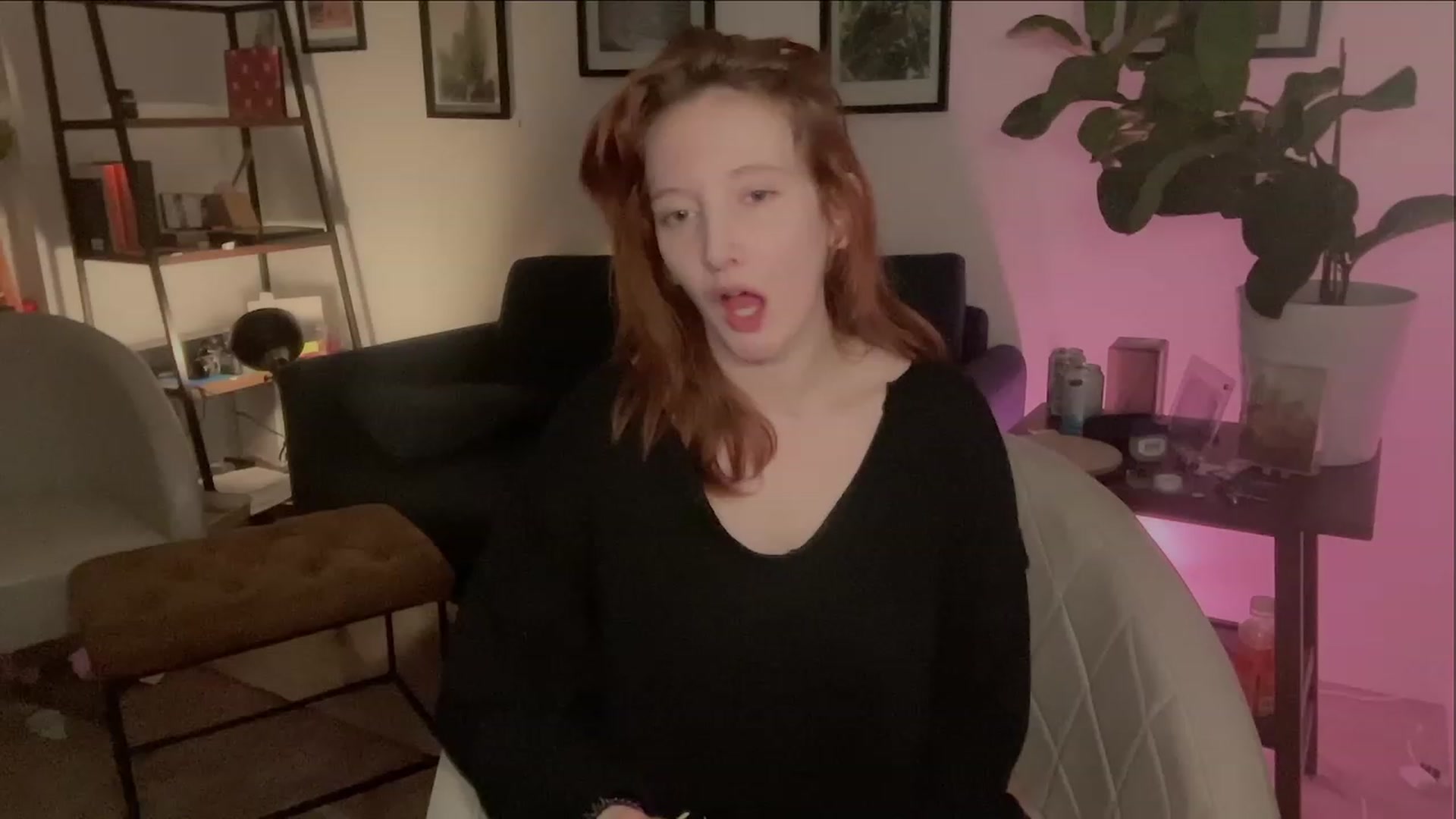 Gallery image thumbnail from consideruby's myfreecams stream on, 03/17/2023, 11:19 image 18 of 20