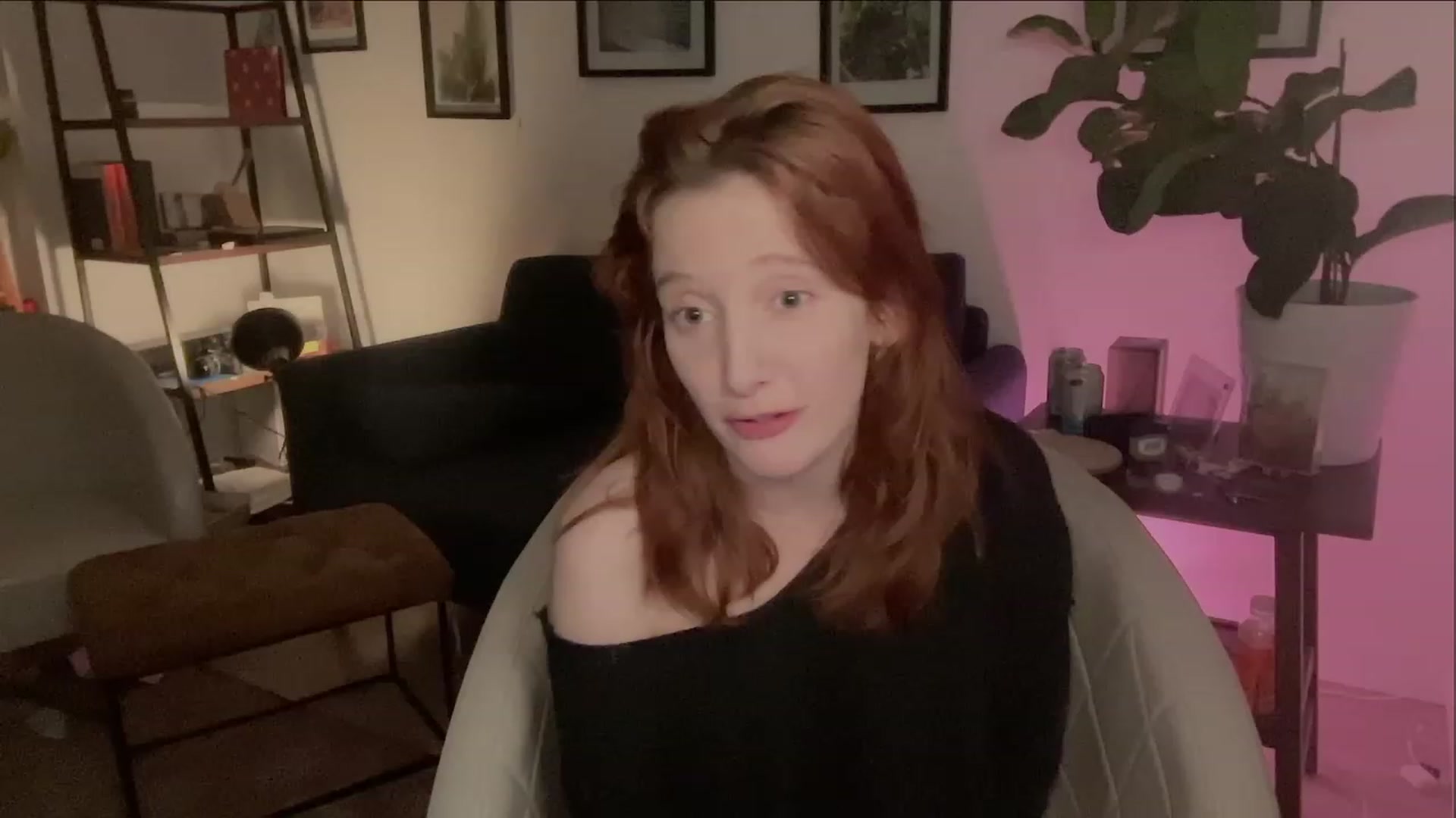 Gallery image thumbnail from consideruby's myfreecams stream on, 03/17/2023, 11:19 image 9 of 20
