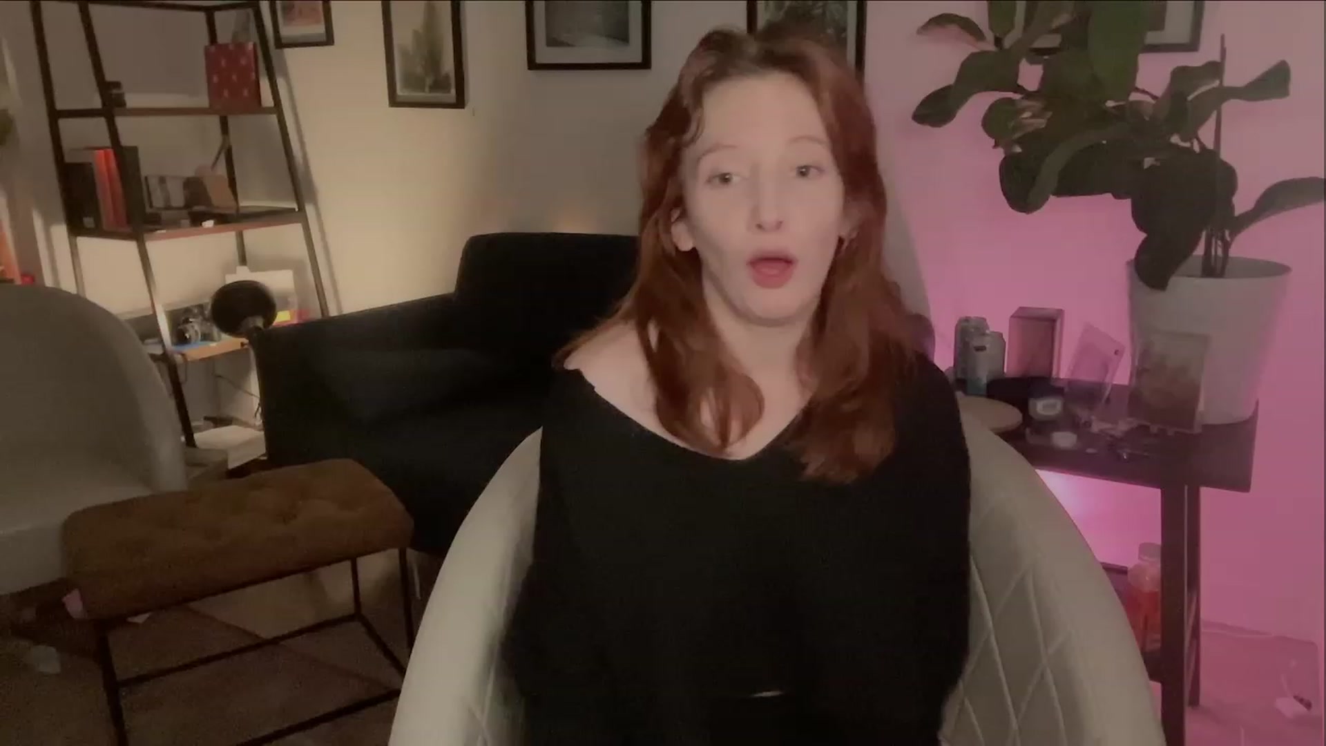 Gallery image thumbnail from consideruby's myfreecams stream on, 03/17/2023, 11:19 image 11 of 20
