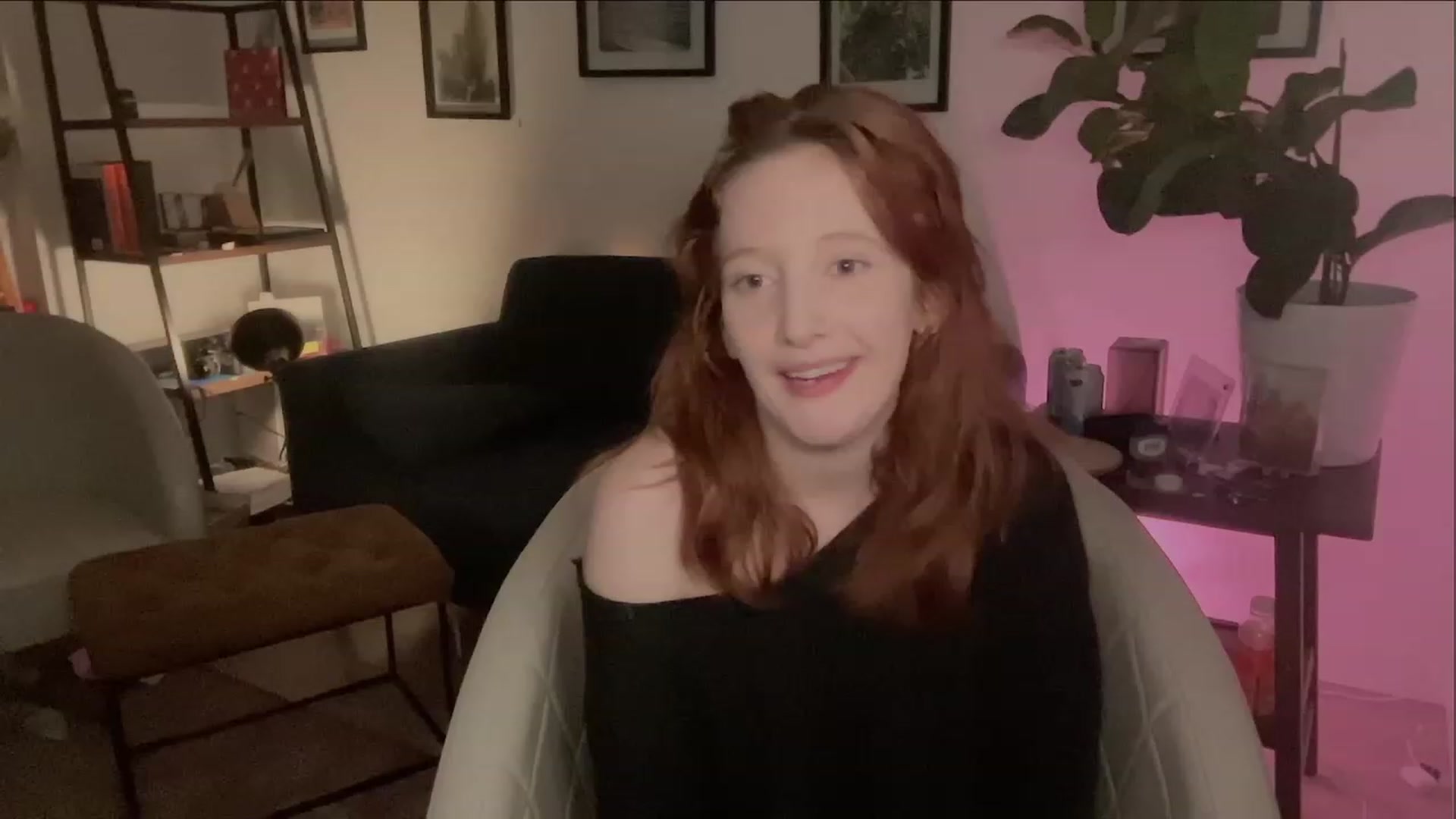 Gallery image thumbnail from consideruby's myfreecams stream on, 03/17/2023, 11:19 image 7 of 20