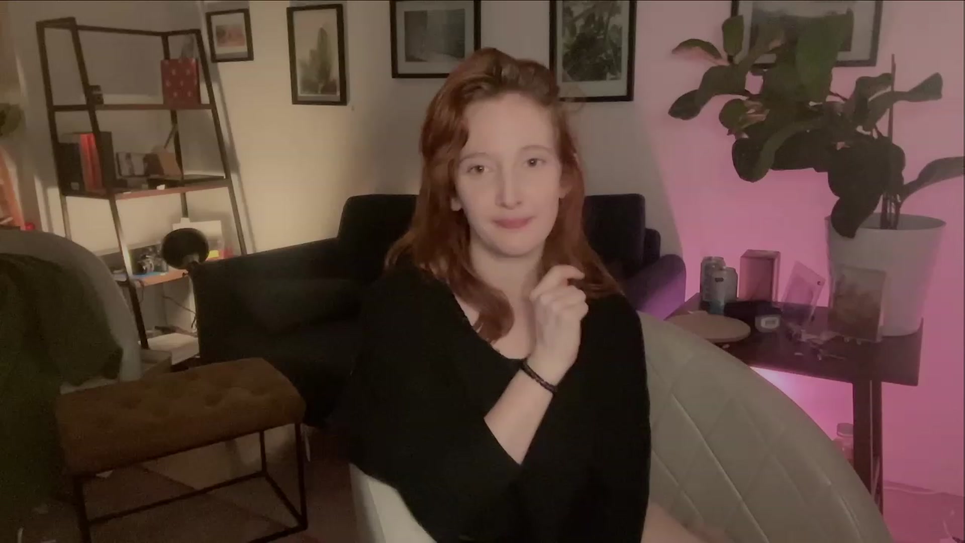 Gallery image thumbnail from consideruby's myfreecams stream on, 03/17/2023, 12:59 image 4 of 20