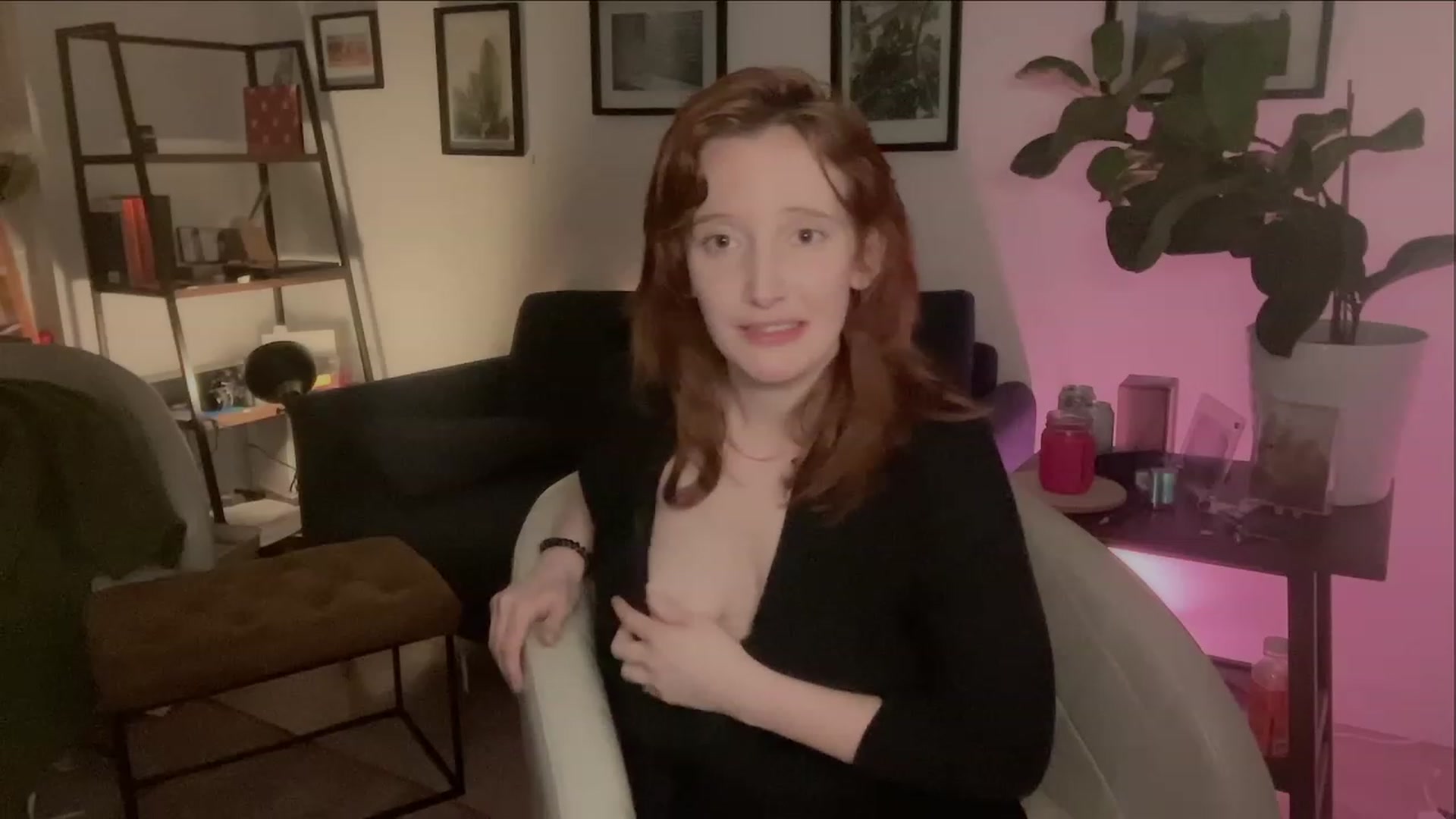 Gallery image thumbnail from consideruby's myfreecams stream on, 03/17/2023, 12:59 image 20 of 20