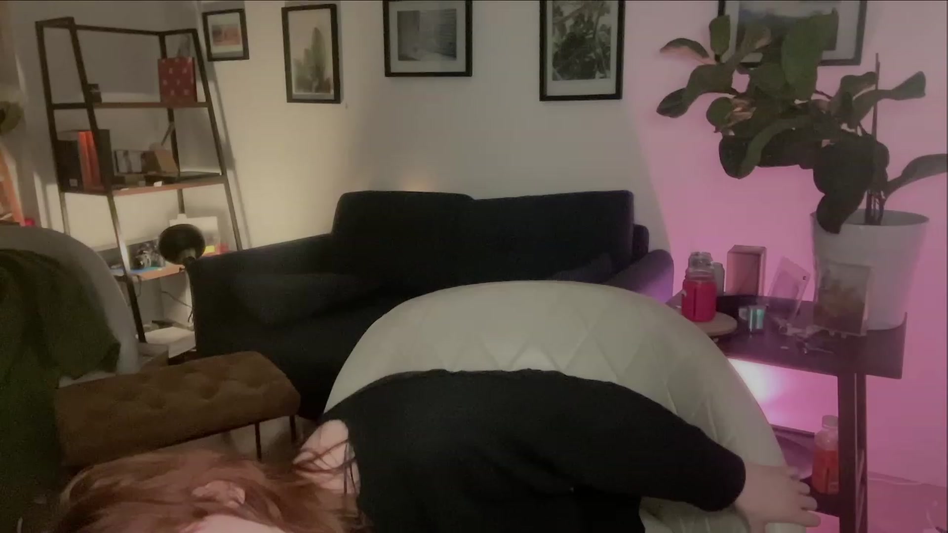 Gallery image thumbnail from consideruby's myfreecams stream on, 03/17/2023, 12:59 image 9 of 20