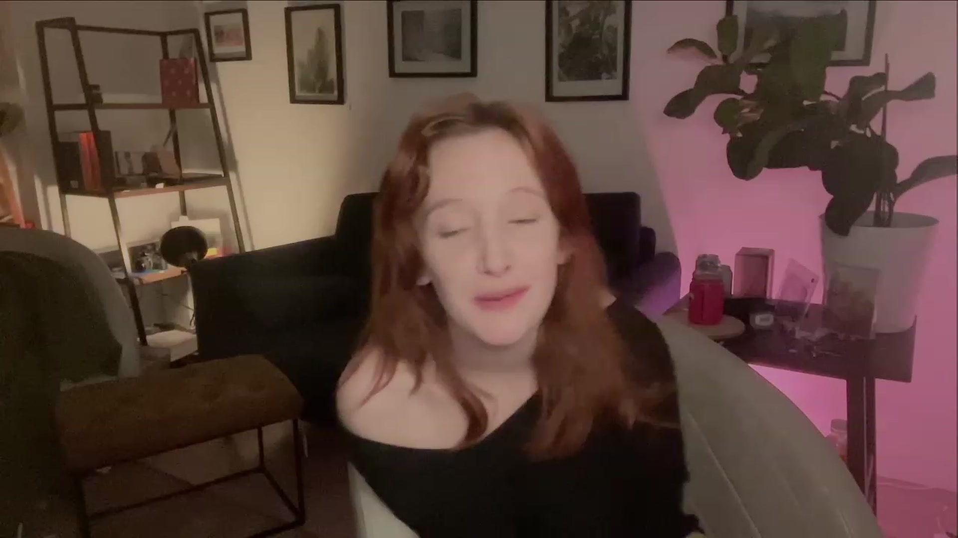 Gallery image thumbnail from consideruby's myfreecams stream on, 03/17/2023, 12:59 image 7 of 20