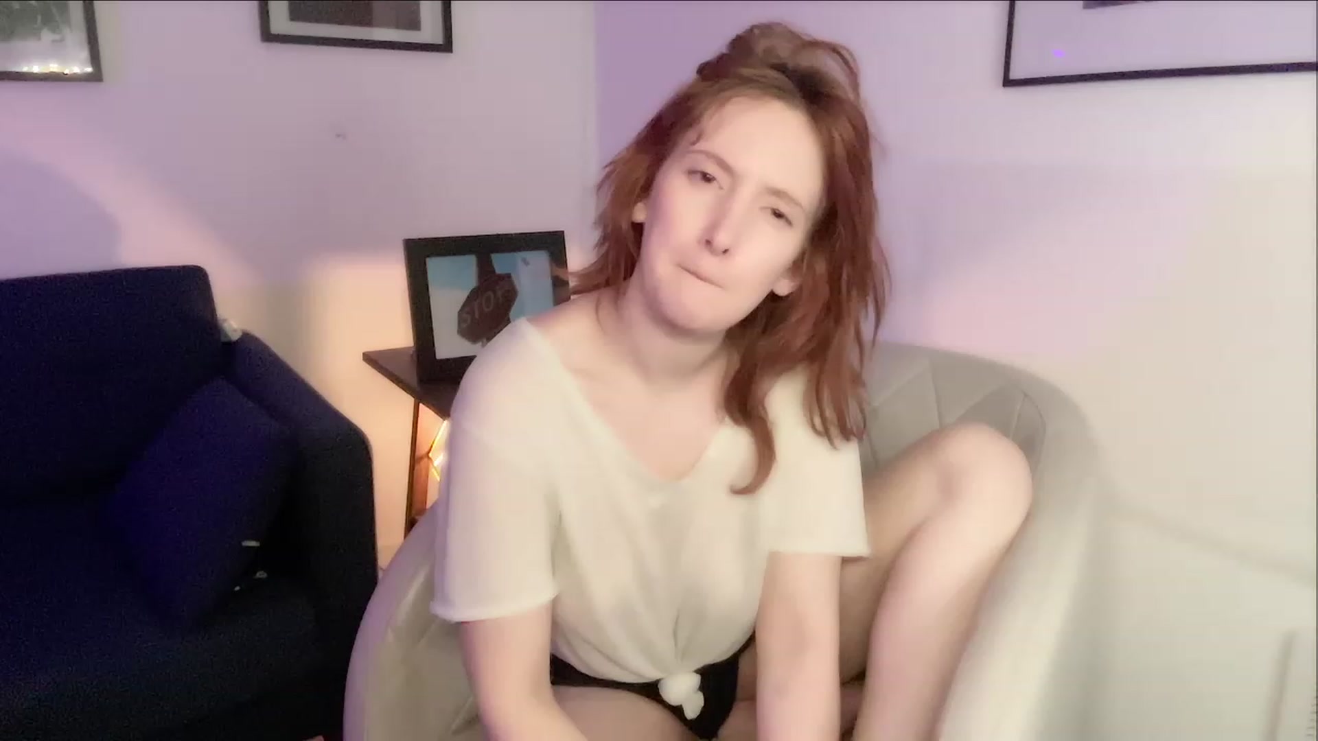 Gallery image thumbnail from consideruby's myfreecams stream on, 03/20/2023, 13:26 image 7 of 20