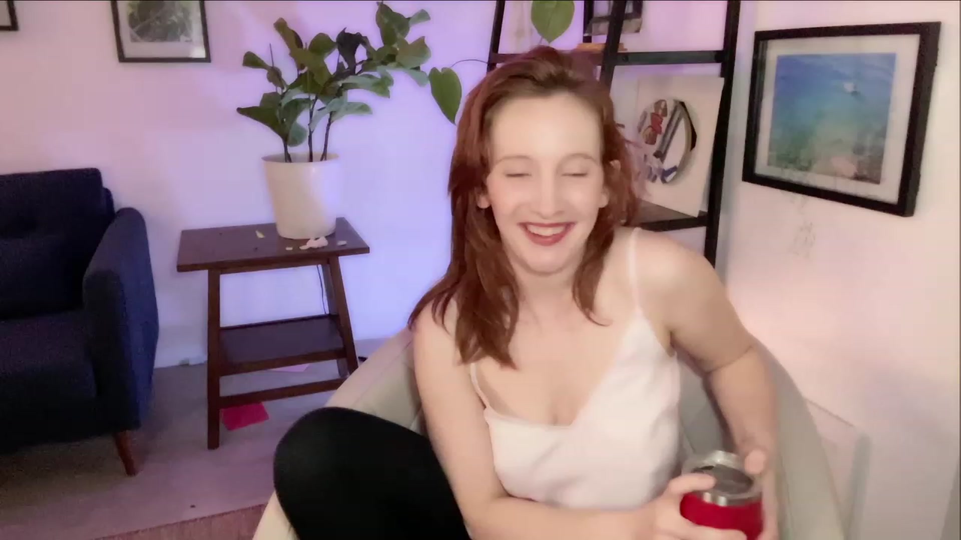 Gallery image thumbnail from consideruby's myfreecams stream on, 03/24/2023, 13:10 image 6 of 20