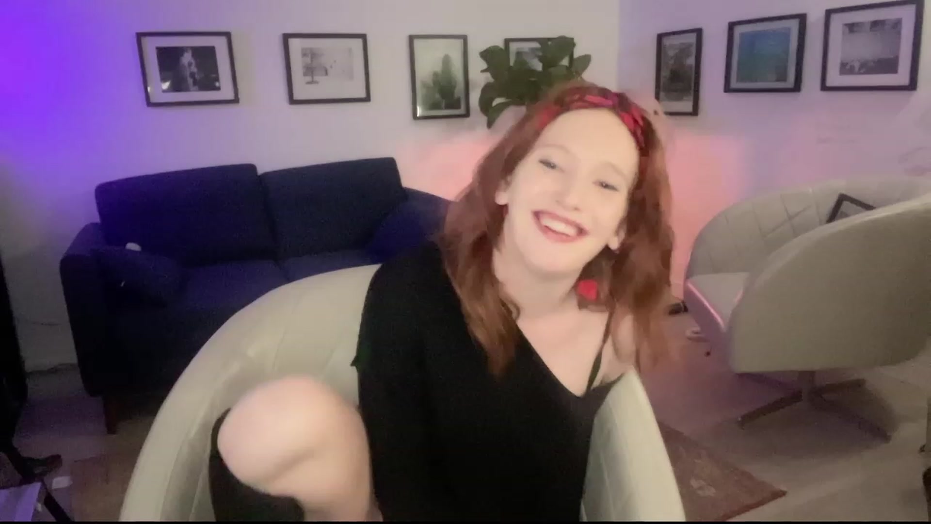 Gallery image thumbnail from consideruby's myfreecams stream on, 04/13/2023, 12:21 image 18 of 20