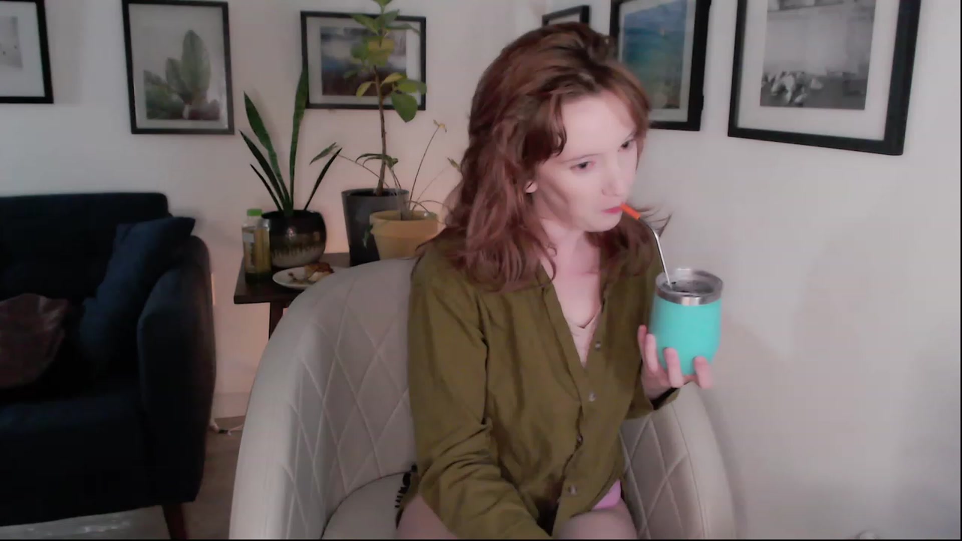 Gallery image thumbnail from consideruby's myfreecams stream on, 04/21/2023, 11:29 image 1 of 20