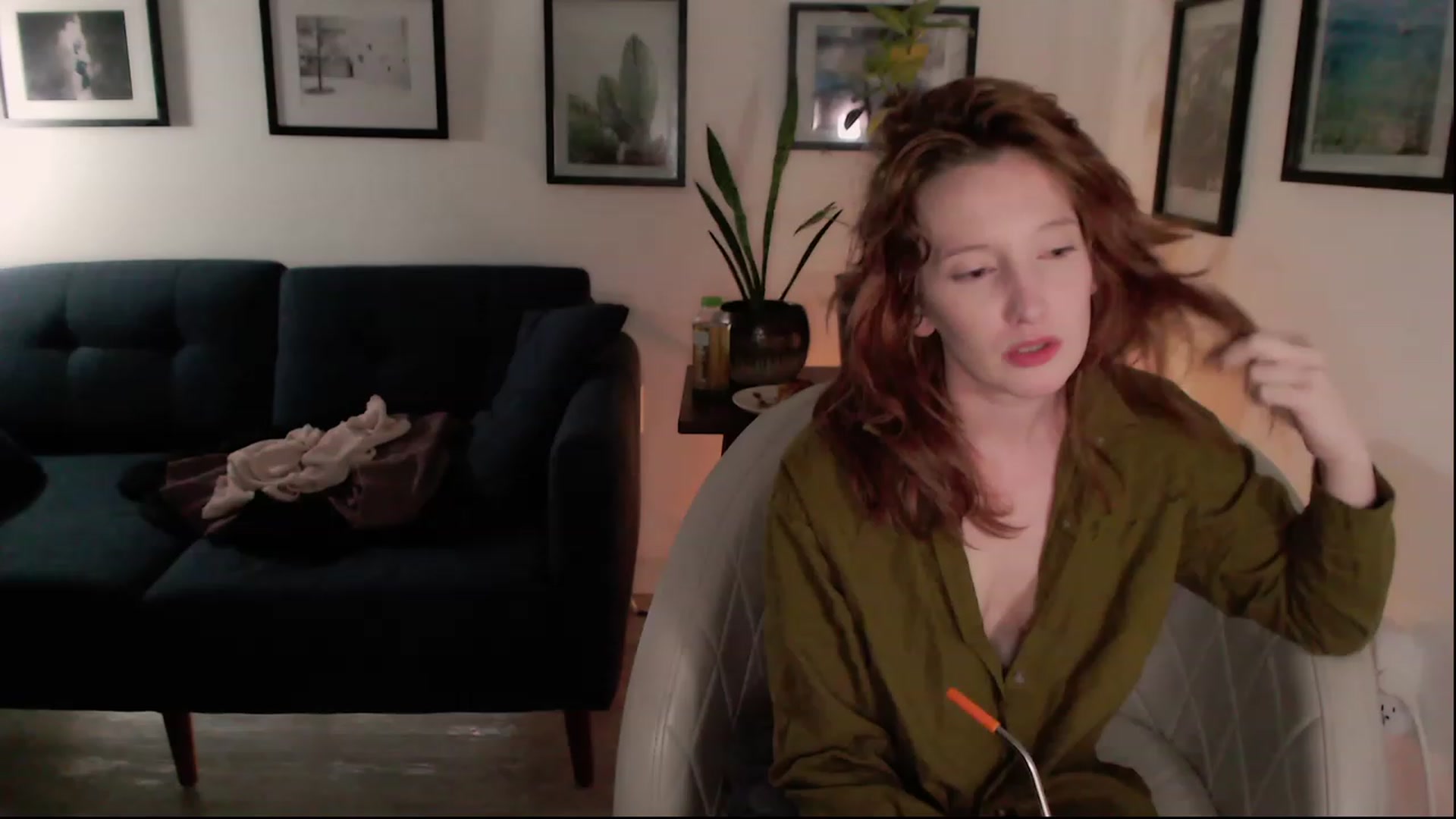 Gallery image thumbnail from consideruby's myfreecams stream on, 04/21/2023, 12:44 image 1 of 20