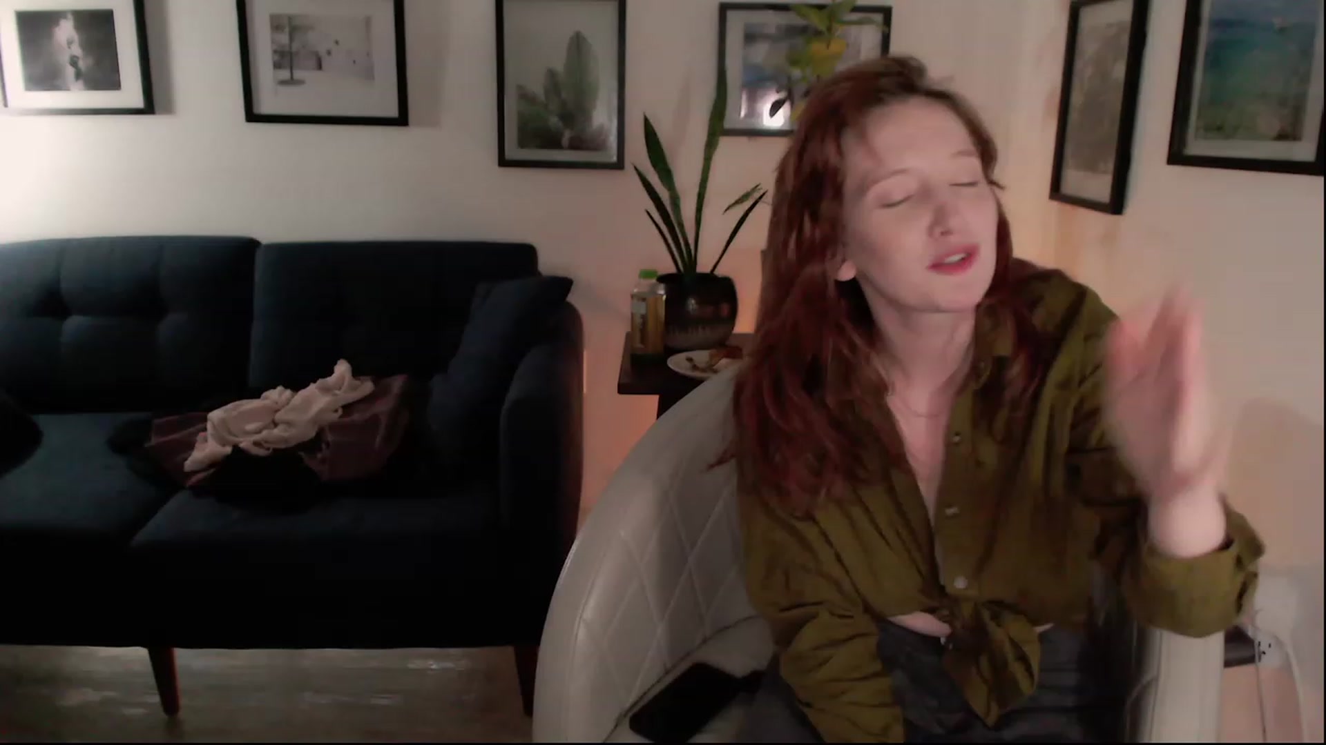 Gallery image thumbnail from consideruby's myfreecams stream on, 04/21/2023, 12:44 image 17 of 20