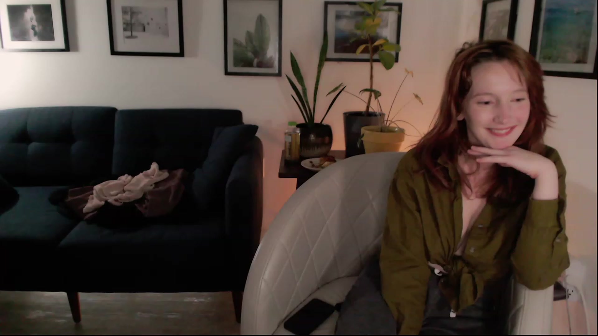 Gallery image thumbnail from consideruby's myfreecams stream on, 04/21/2023, 12:44 image 18 of 20