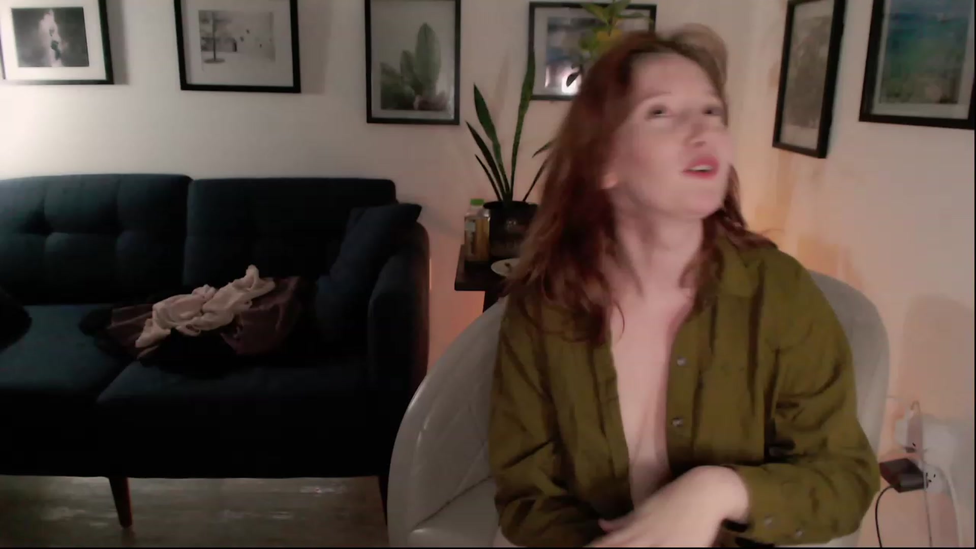 Gallery image thumbnail from consideruby's myfreecams stream on, 04/21/2023, 12:44 image 13 of 20
