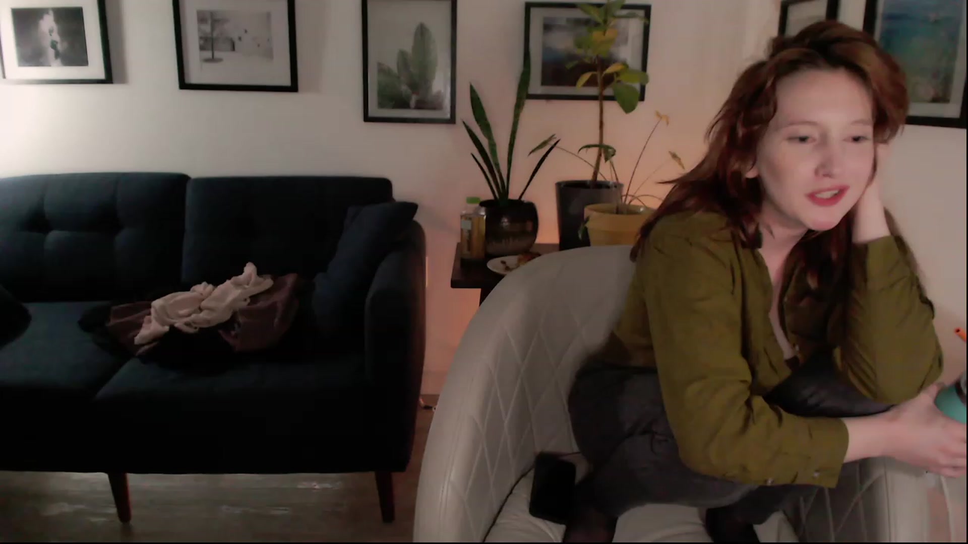 Gallery image thumbnail from consideruby's myfreecams stream on, 04/21/2023, 12:44 image 5 of 20
