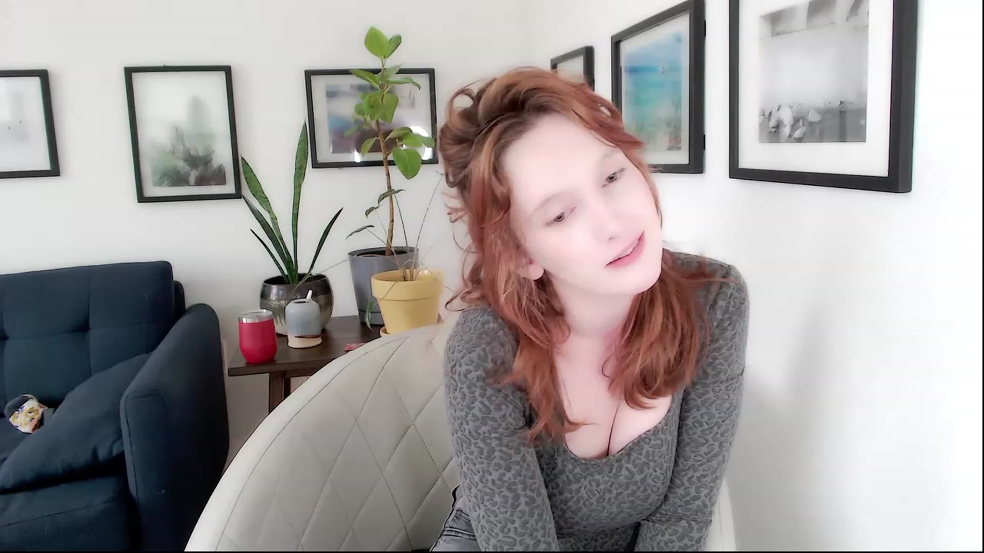 Gallery image thumbnail from consideruby's myfreecams stream on, 04/25/2023, 24:46 image 14 of 20