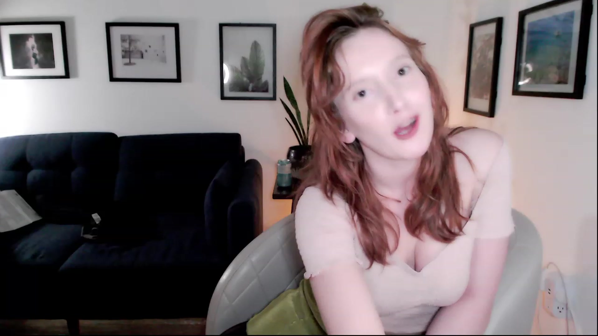 Gallery image thumbnail from consideruby's myfreecams stream on, 04/26/2023, 13:59 image 7 of 20