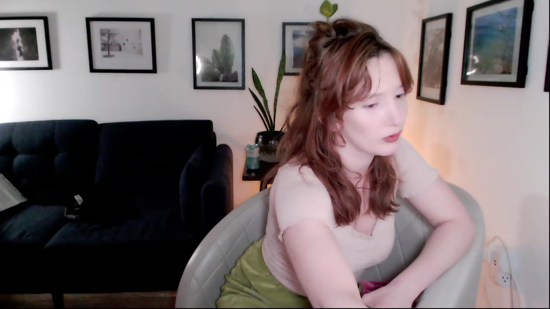 Gallery image thumbnail from consideruby's myfreecams stream on, 04/26/2023, 13:59 image 8 of 20