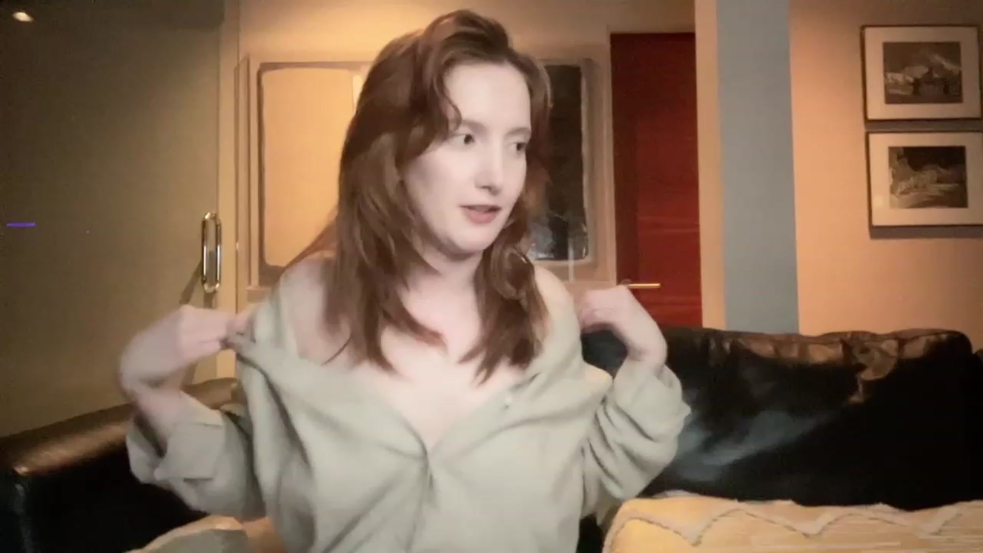 Gallery image thumbnail from consideruby's myfreecams stream on, 05/08/2023, 06:33 image 11 of 20