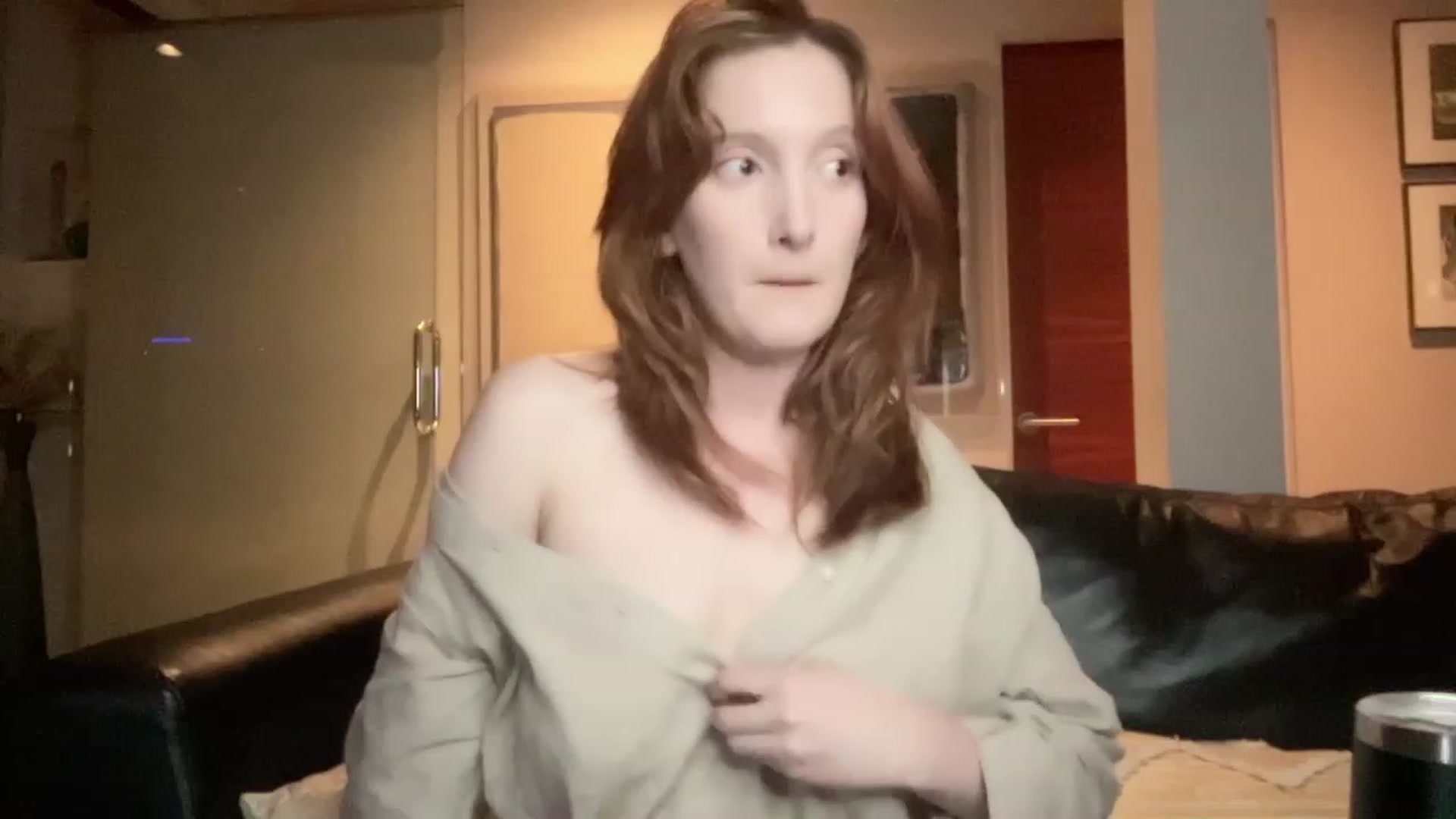 Gallery image thumbnail from consideruby's myfreecams stream on, 05/08/2023, 06:33 image 14 of 20