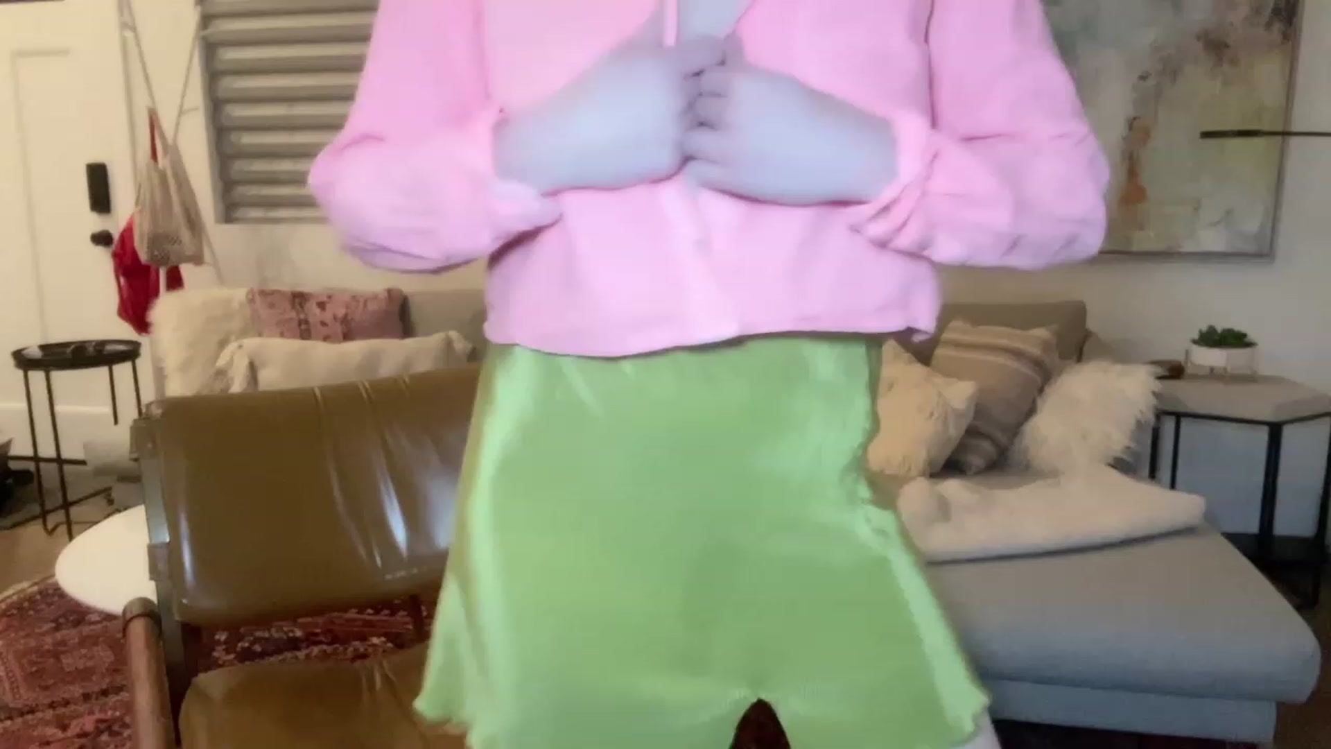 Gallery image thumbnail from consideruby's myfreecams stream on, 05/09/2023, 07:03 image 2 of 20