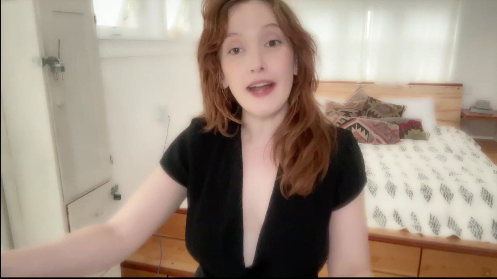 Gallery image thumbnail from consideruby's myfreecams stream on, 05/22/2023, 24:38 image 2 of 20
