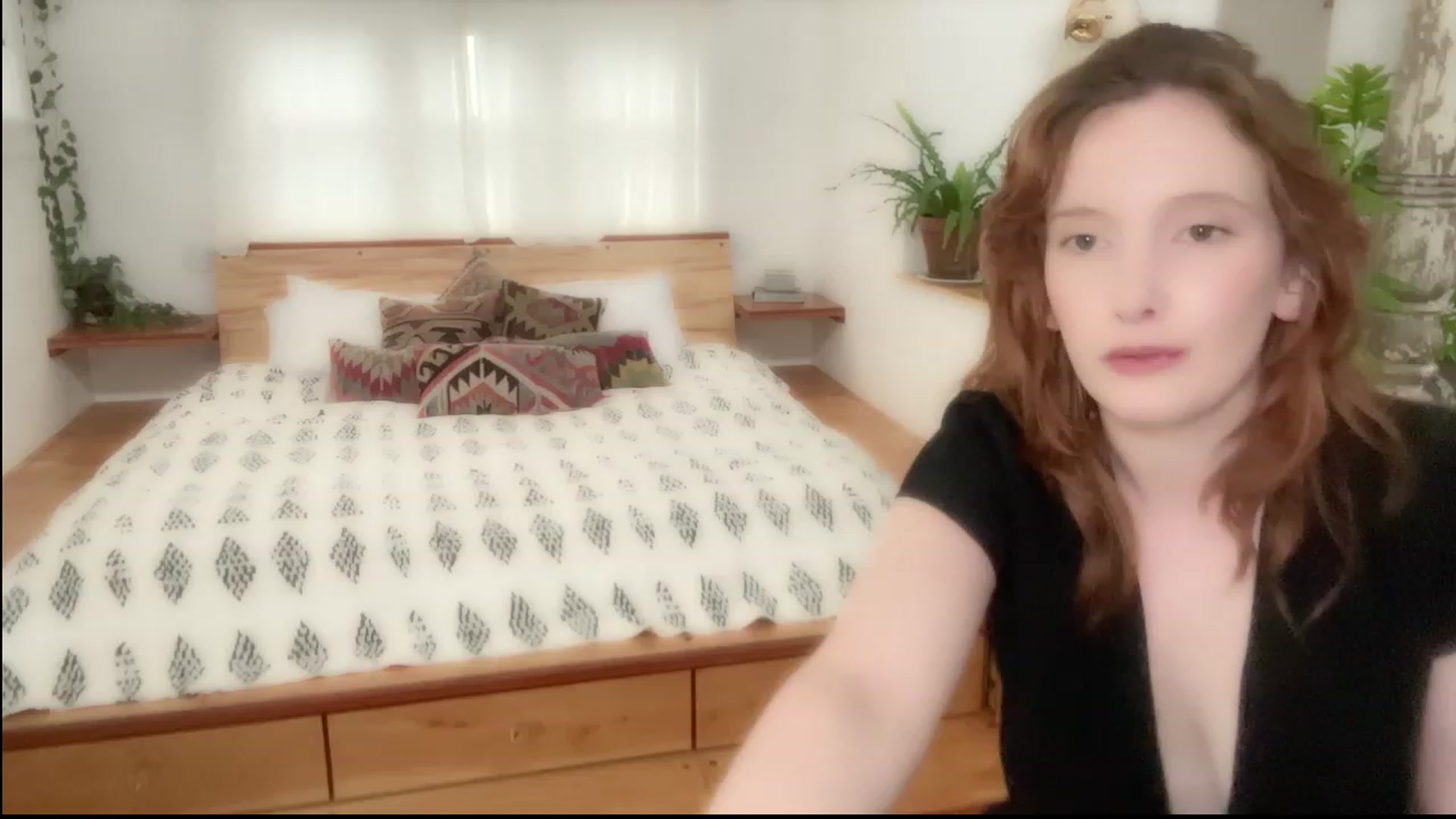 Gallery image thumbnail from consideruby's myfreecams stream on, 05/22/2023, 24:38 image 14 of 20