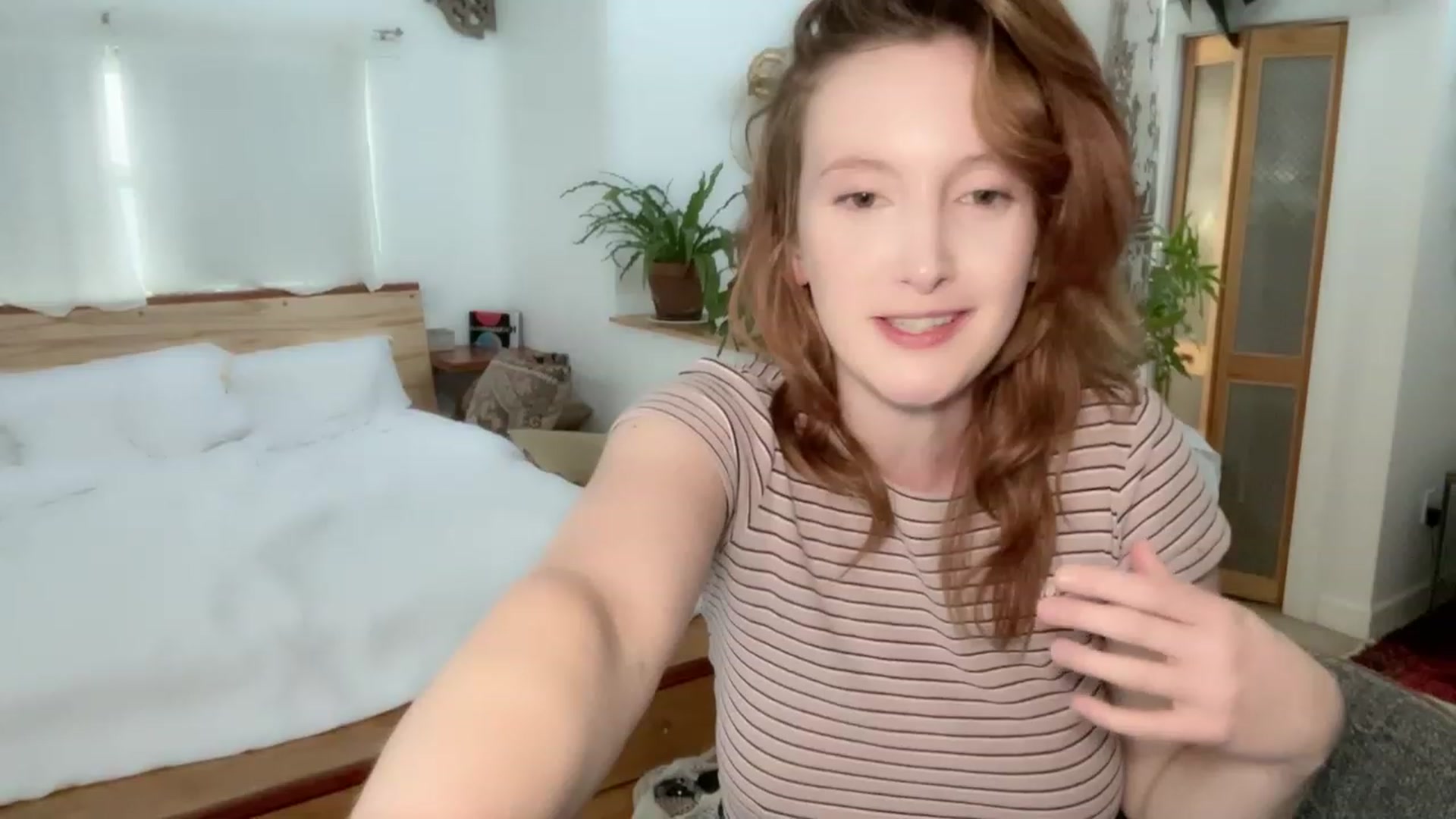 Gallery image thumbnail from consideruby's myfreecams stream on, 06/14/2023, 03:51 image 13 of 20