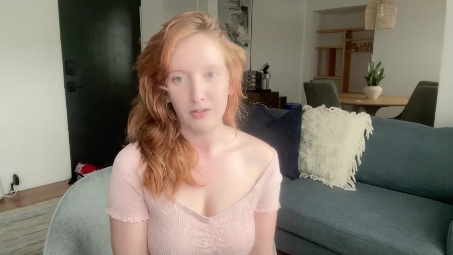 Gallery image thumbnail from consideruby's myfreecams stream on, 06/18/2023, 23:05 image 1 of 20