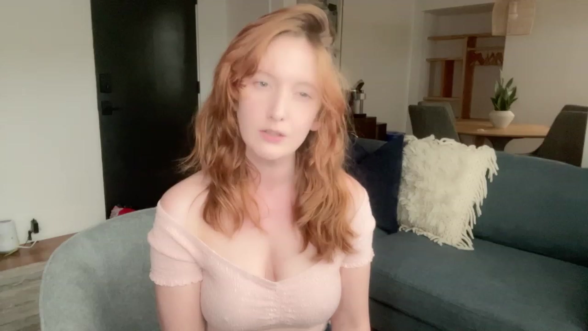 Gallery image thumbnail from consideruby's myfreecams stream on, 06/18/2023, 23:05 image 13 of 20