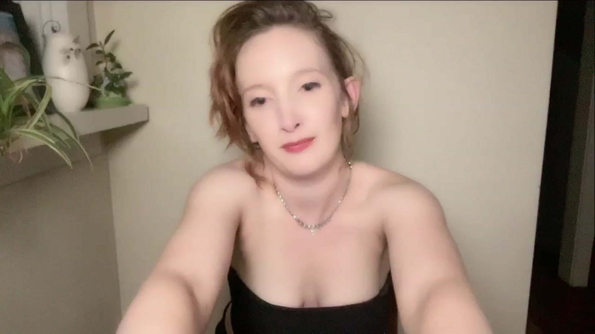 Gallery image thumbnail from consideruby's myfreecams stream on, 07/22/2023, 09:11 image 17 of 20