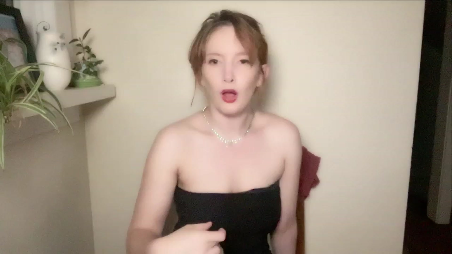 Gallery image thumbnail from consideruby's myfreecams stream on, 07/22/2023, 09:11 image 1 of 20