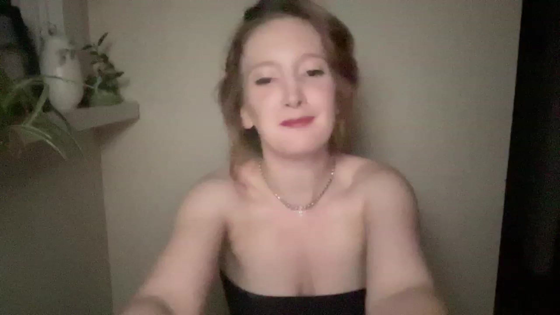 Gallery image thumbnail from consideruby's myfreecams stream on, 07/22/2023, 09:11 image 20 of 20