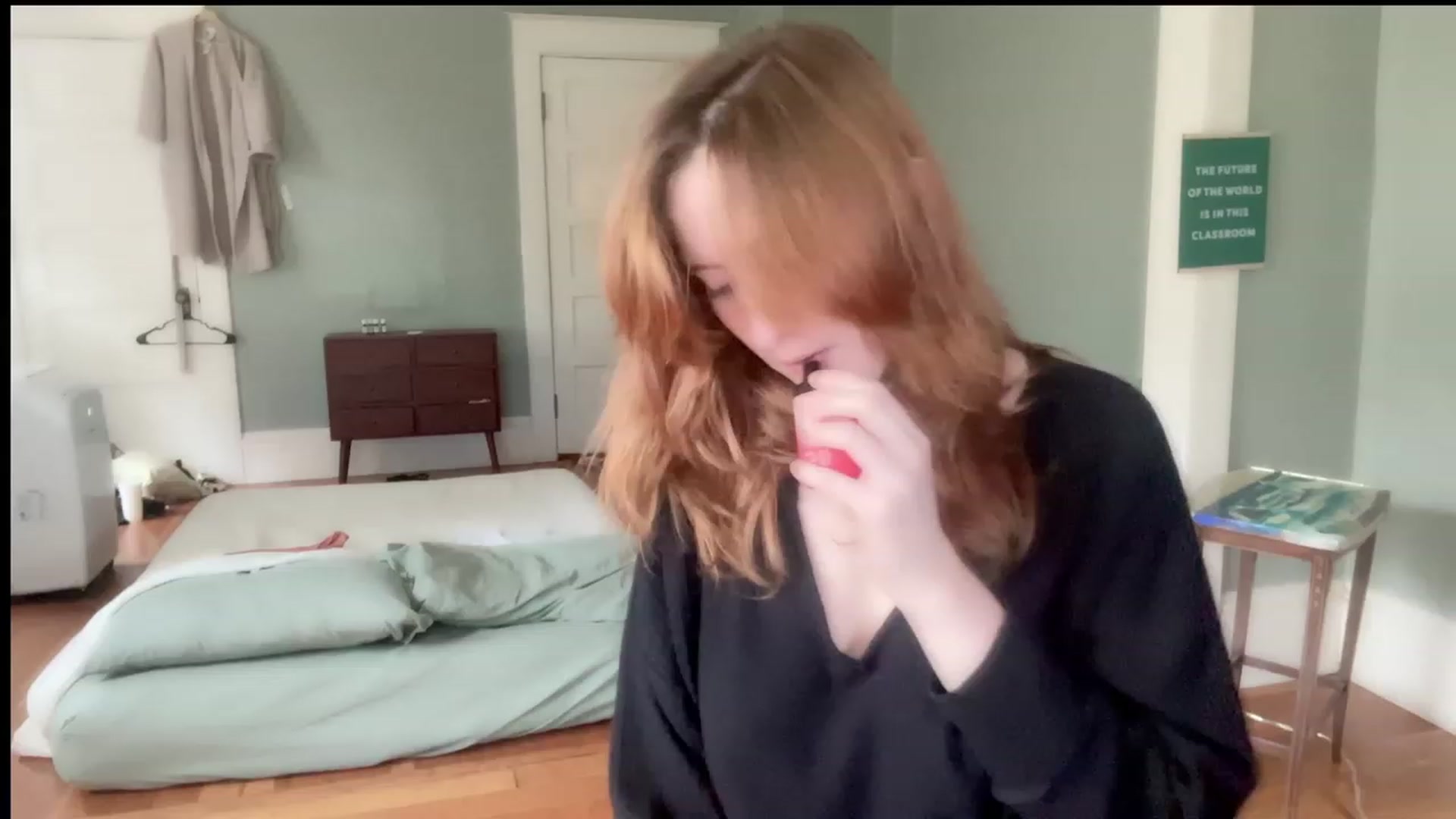 Gallery image thumbnail from consideruby's myfreecams stream on, 08/04/2023, 17:27 image 18 of 20