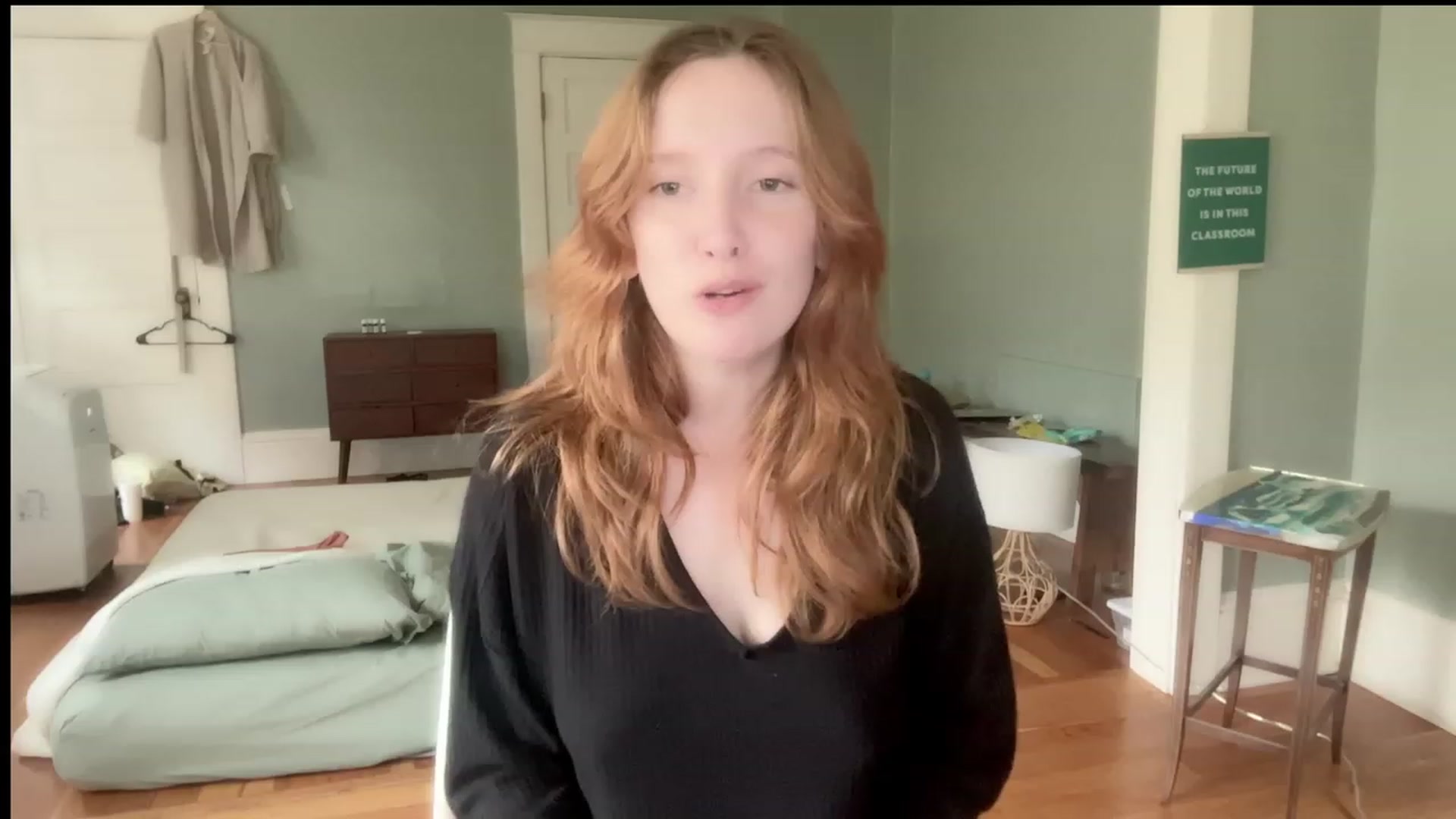 Gallery image thumbnail from consideruby's myfreecams stream on, 08/04/2023, 17:27 image 17 of 20