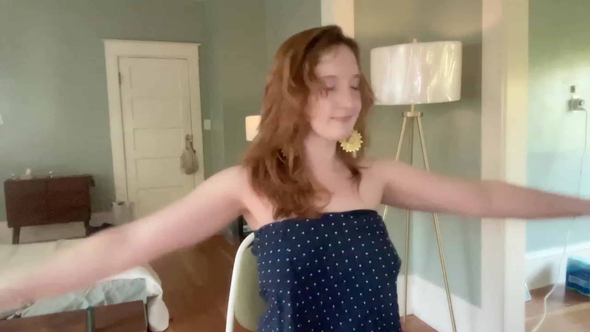 Gallery image thumbnail from consideruby's myfreecams stream on, 08/09/2023, 15:37 image 15 of 20