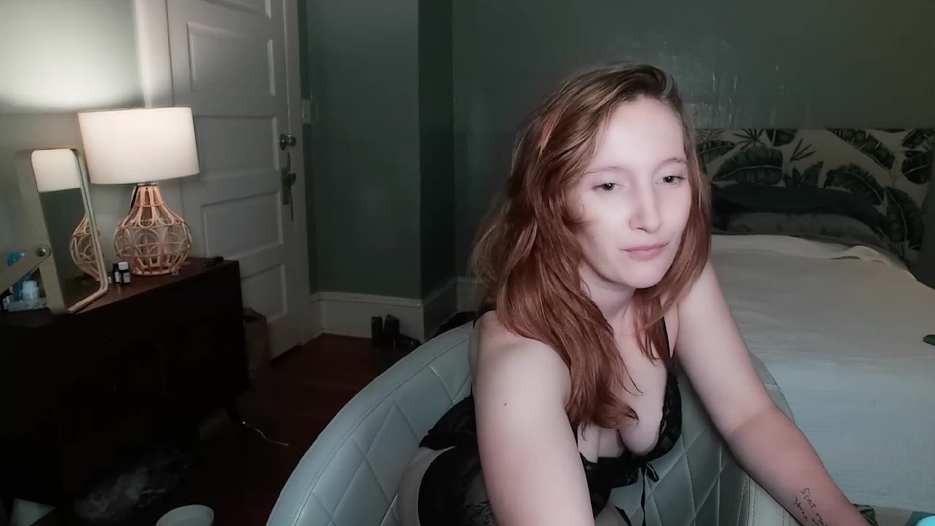 Gallery image thumbnail from consideruby's myfreecams stream on, 08/28/2023, 06:34 image 19 of 20