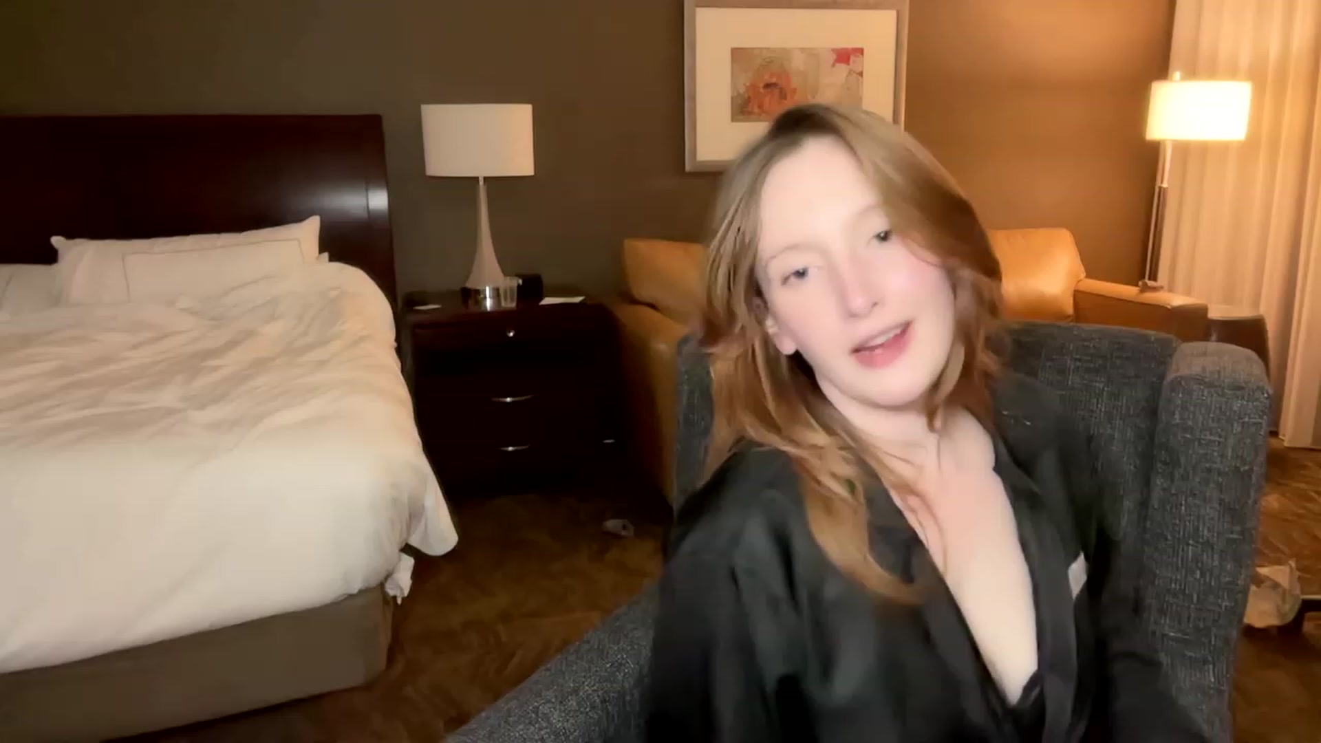 Gallery image thumbnail from consideruby's myfreecams stream on, 09/19/2023, 07:40 image 7 of 20