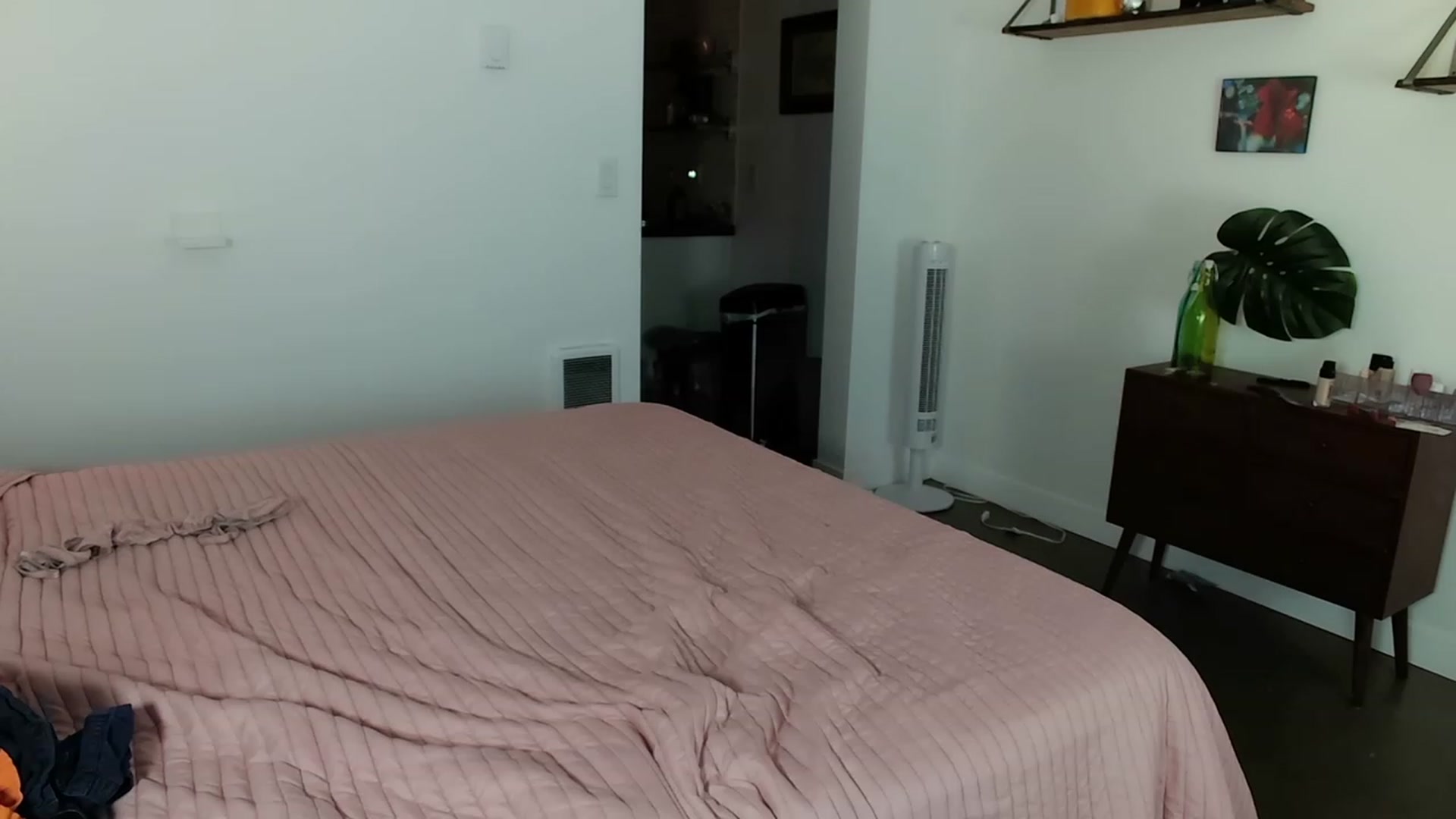 Gallery image thumbnail from consideruby's myfreecams stream on, 11/21/2023, 12:08 image 3 of 20