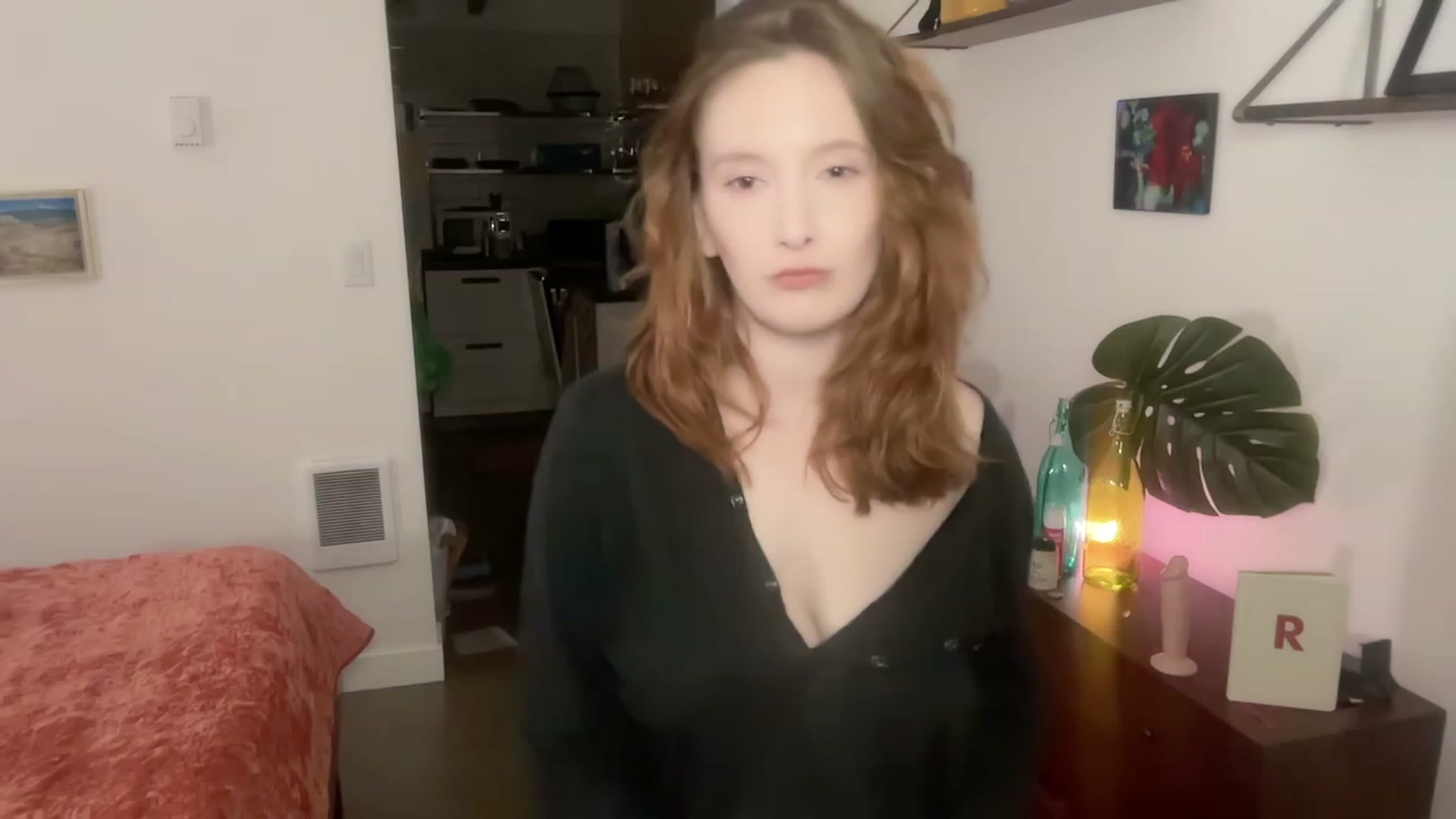 Gallery image thumbnail from consideruby's myfreecams stream on, 11/25/2023, 14:29 image 14 of 20