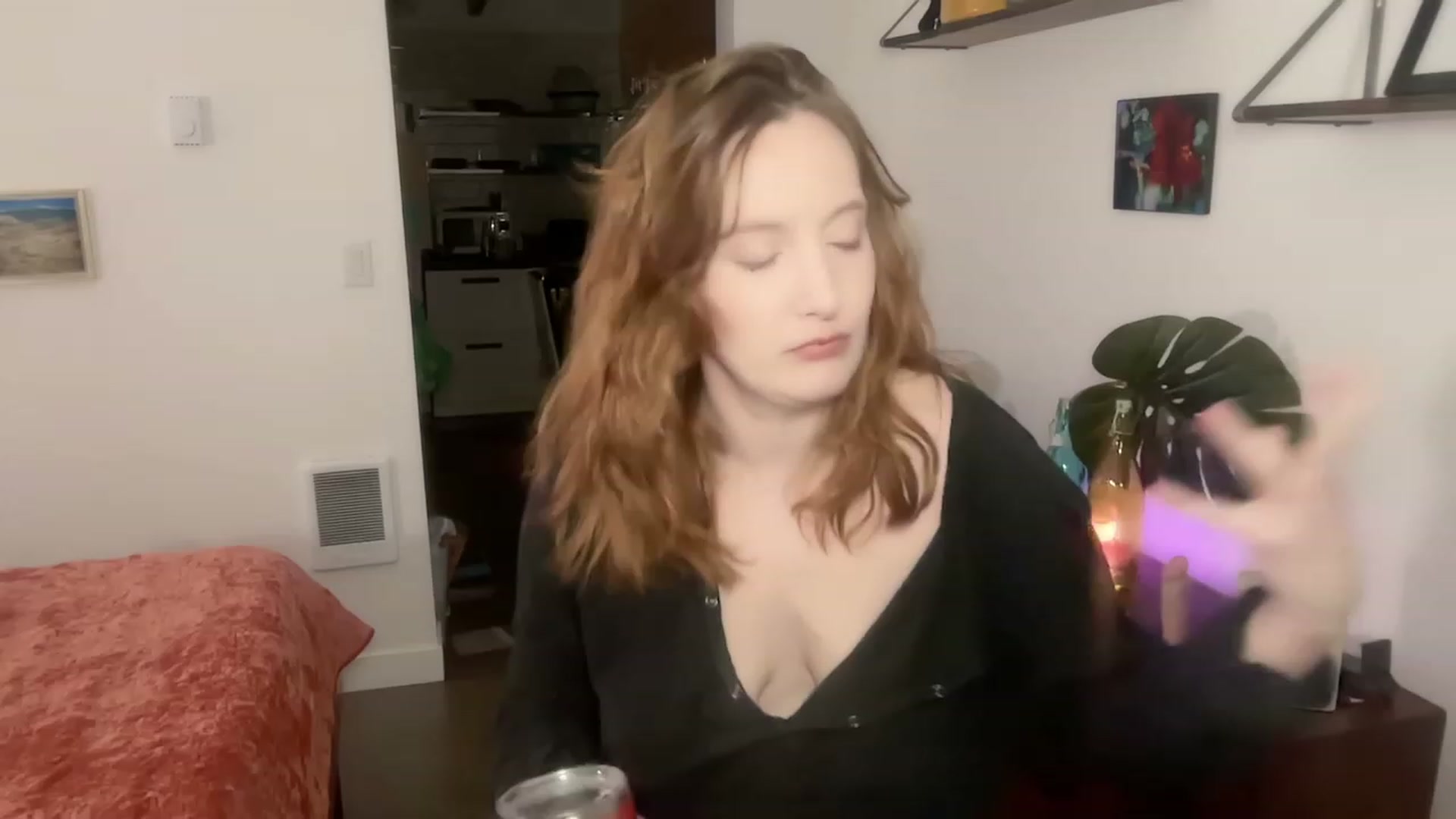 Gallery image thumbnail from consideruby's myfreecams stream on, 11/25/2023, 14:29 image 11 of 20