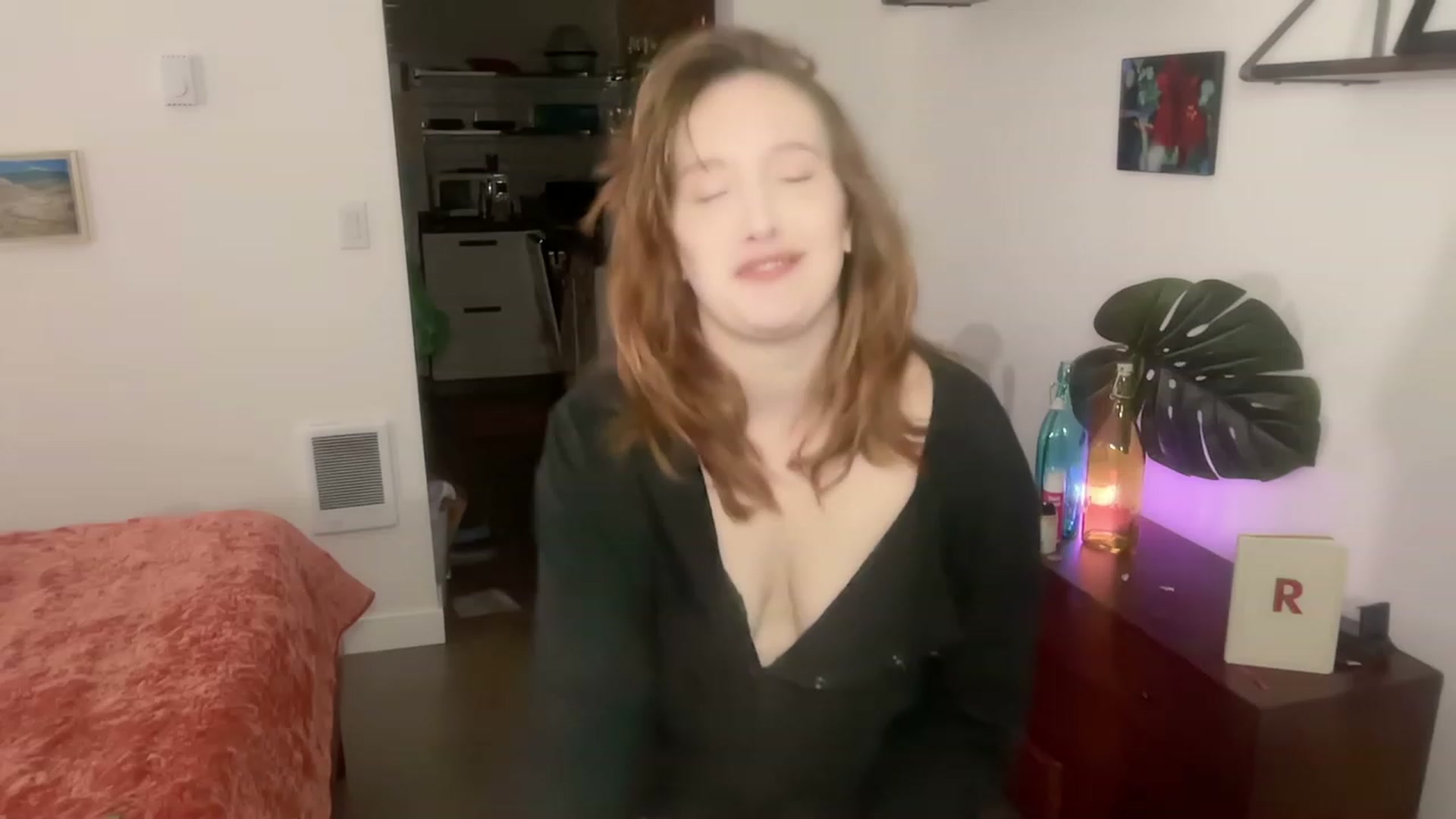 Gallery image thumbnail from consideruby's myfreecams stream on, 11/25/2023, 14:29 image 8 of 20